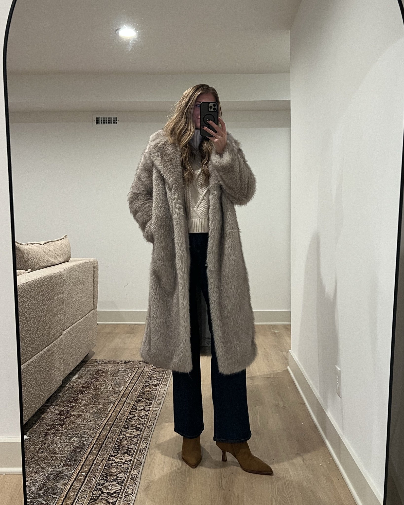  I wear my true size in most artizia pieces (medium, 6, 27 long, and medium long if longs are available) 



Holiday outfits, thanksgiving outfit, sweater, holiday sweaters, tall girl friendly

#LTKTall #LTKStyleTip #LTKHoliday fur coat, faux fur coat