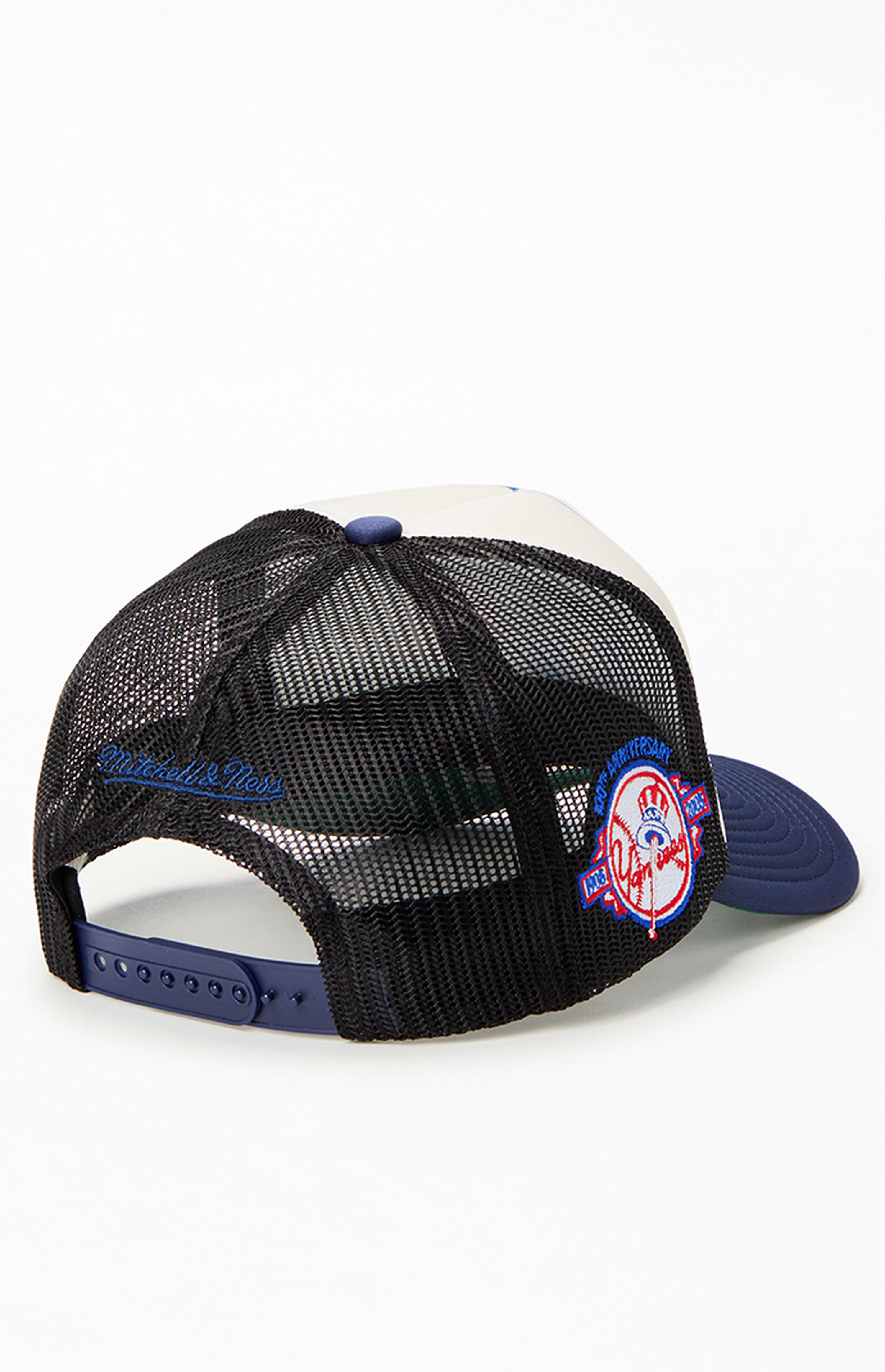 Mitchell & Ness NY Yankees Trucker Hat | PacSun