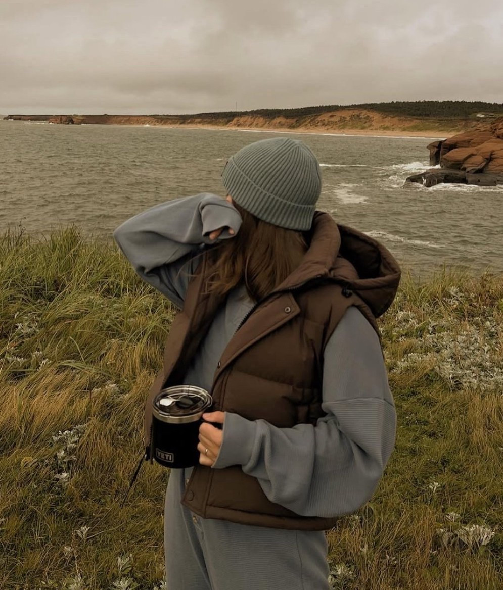 This vest has carried me through many autumns. Love it so much. 🤎 I’m wearing an XS! #fall #autumnstyle

#LTKcanada