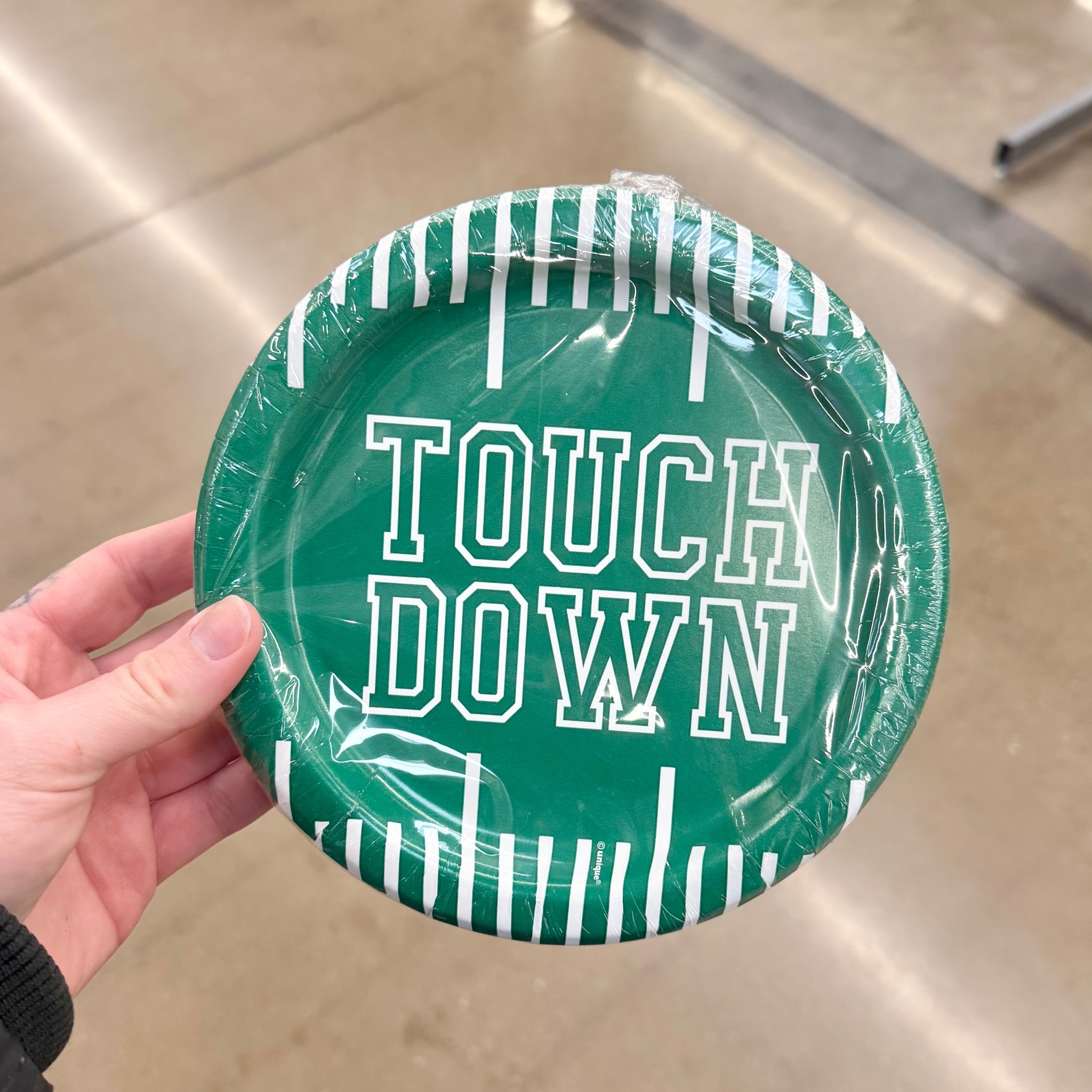 @walmart 
Way to Celebrate 
Football 7" Party Plates, 30ct
$3.97

#LTKHome #LTKSeasonal #LTKFindsUnder50