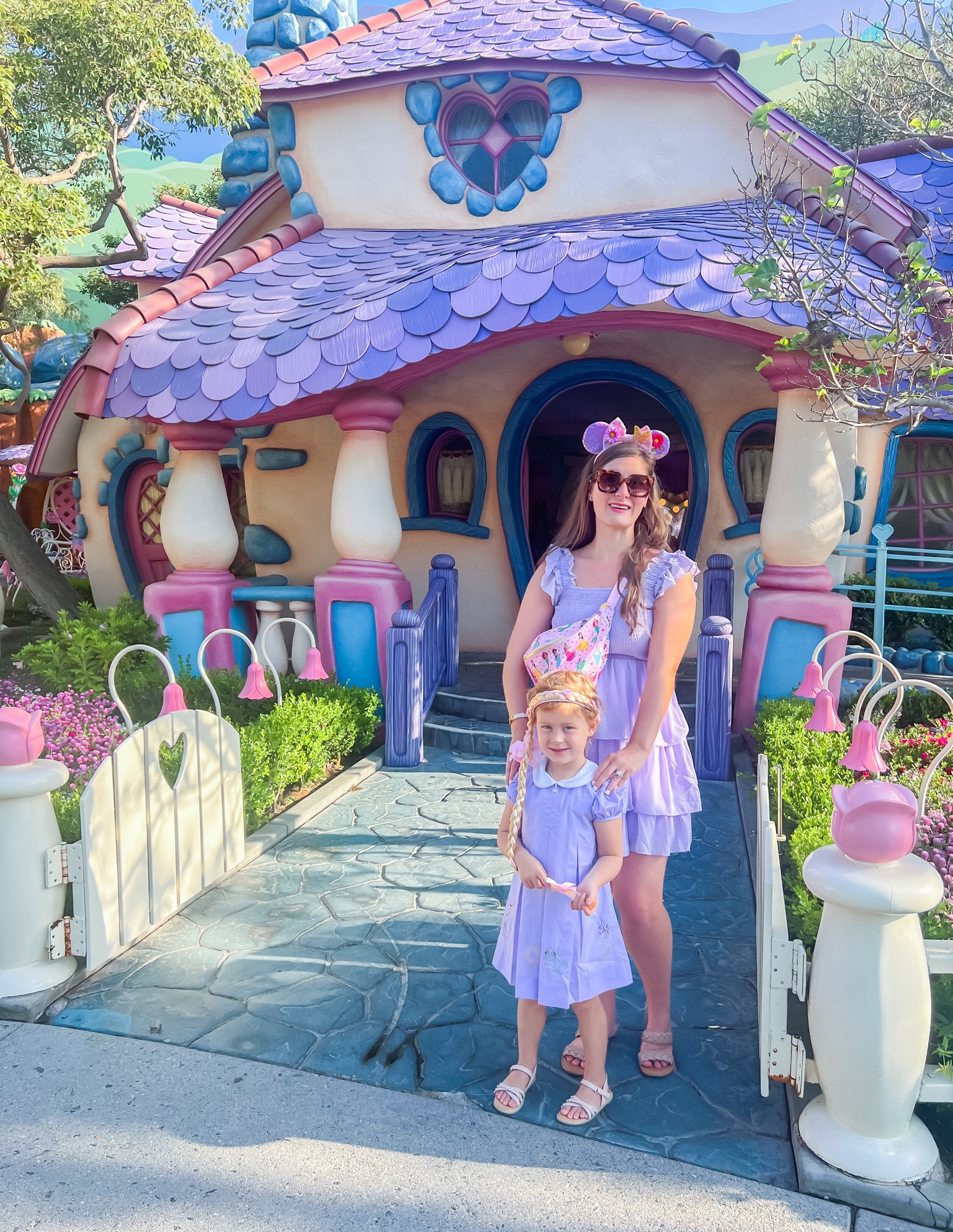 We met so many new friends today! 🐭🏰💕 I still remember visiting Minnie’s house as a kid at Disney World. Disney World no longer has her house, so I was so excited to take Scarlett to see it at Disneyland. #disneyland #mommyandme #grandmillenialstylr 

#LTKTravel #LTKFindsUnder50 #LTKStyleTip
