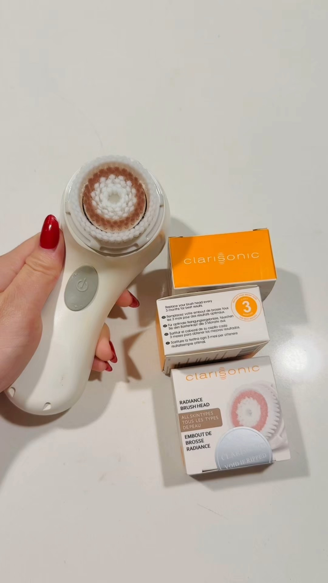 When you find a good thing, it’s hard to let go and that’s my original Clarisonic. Baby’s still going strong after a decade. 

The company’s out of business but I found some replacements heads. They…
- are compatible with Mia devices 
- have soft even bristles
- fit the function 
- provide everyday deep clean and massage 

#LTKBeauty #LTKFindsUnder50