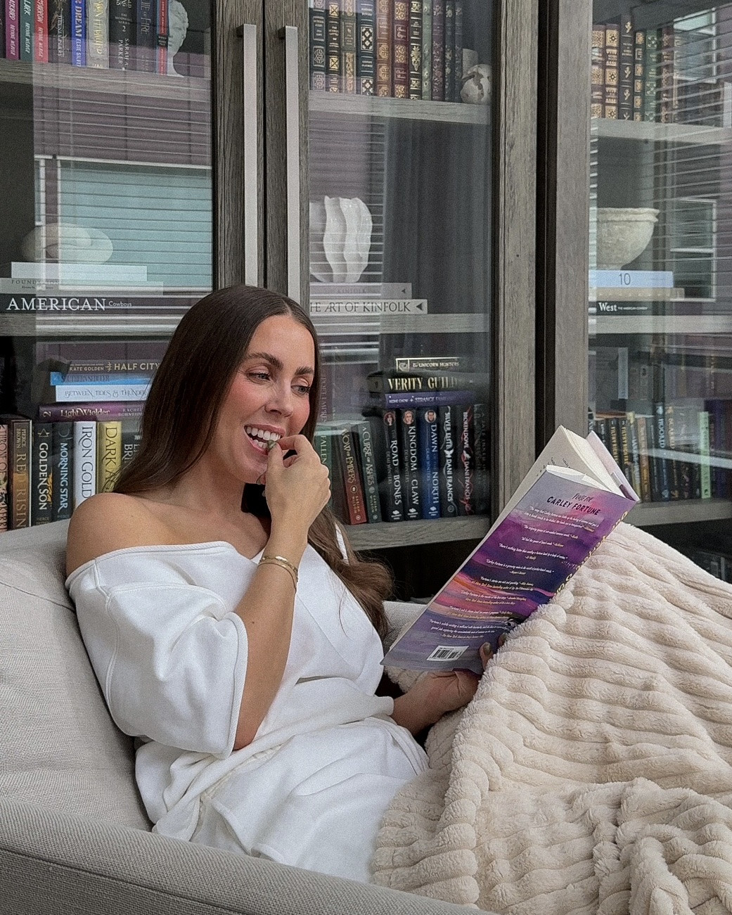 currently: one more chapter 📖🤎

cozy reading, reading nook, book lover, reading aesthetic, cozy reading nook, home library, bookshelf, current read, bookish, reading time, cozy home, bookworm, romance books, fantasy romance

#LTKvlog #LTKselfcare #LTKmorningroutine