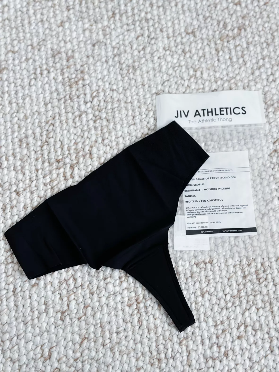 JIV Athletics Cameltoe Proof Thong, Women's Fashion, New