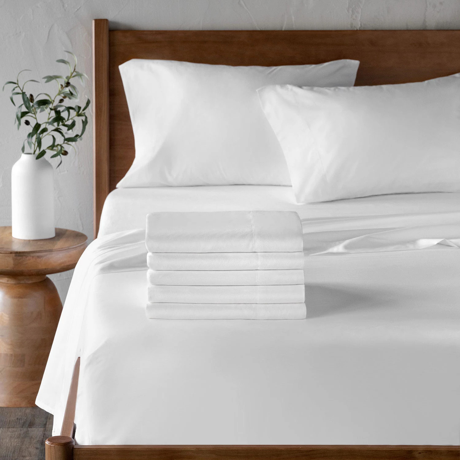 Hospitality Bulk  Set of 6 White Flat Bed Sheets - Easy Care, Assorted Sizes | Sam's Club