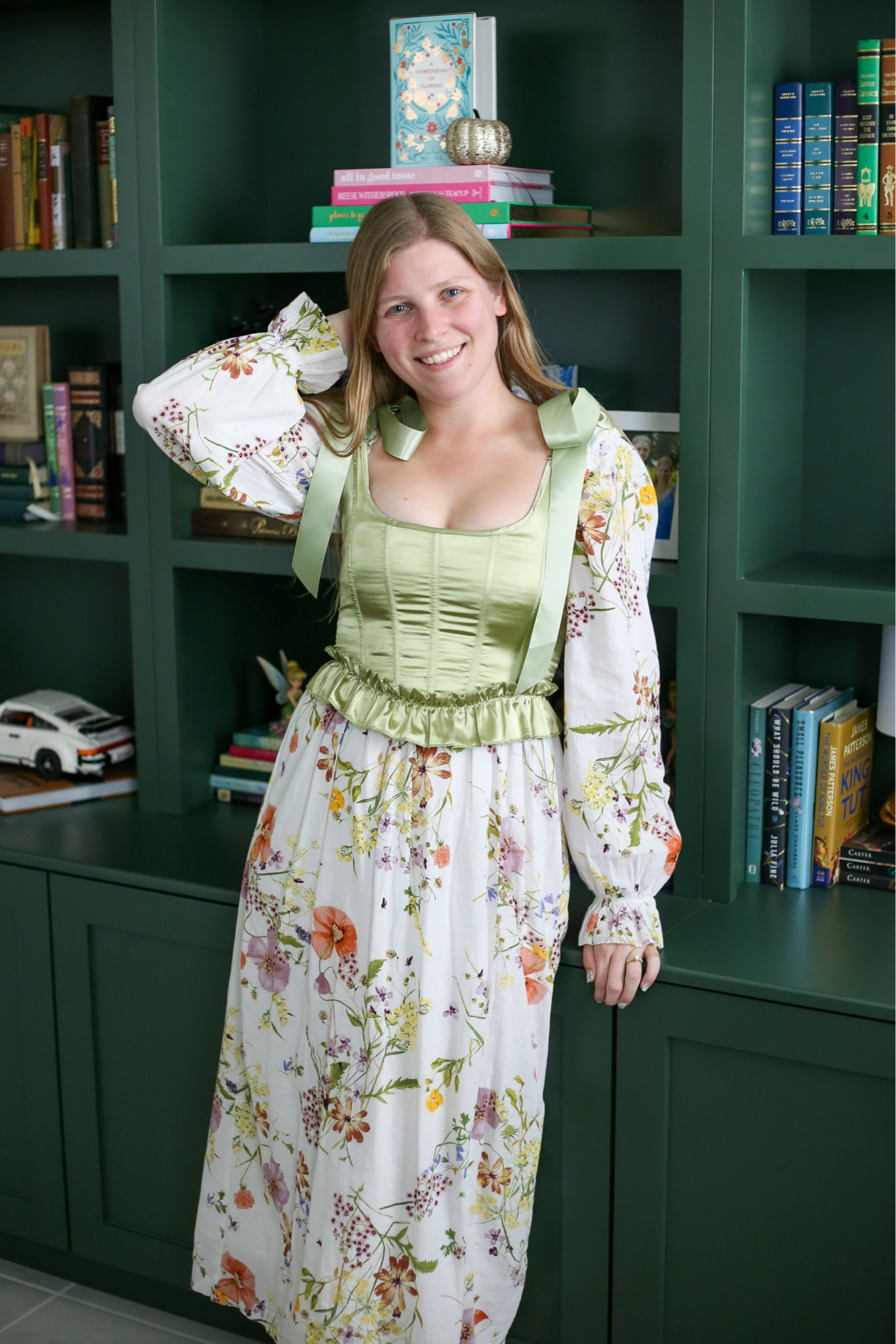 Corset top over long sleeve Florida midi dress. Fall outfit idea  