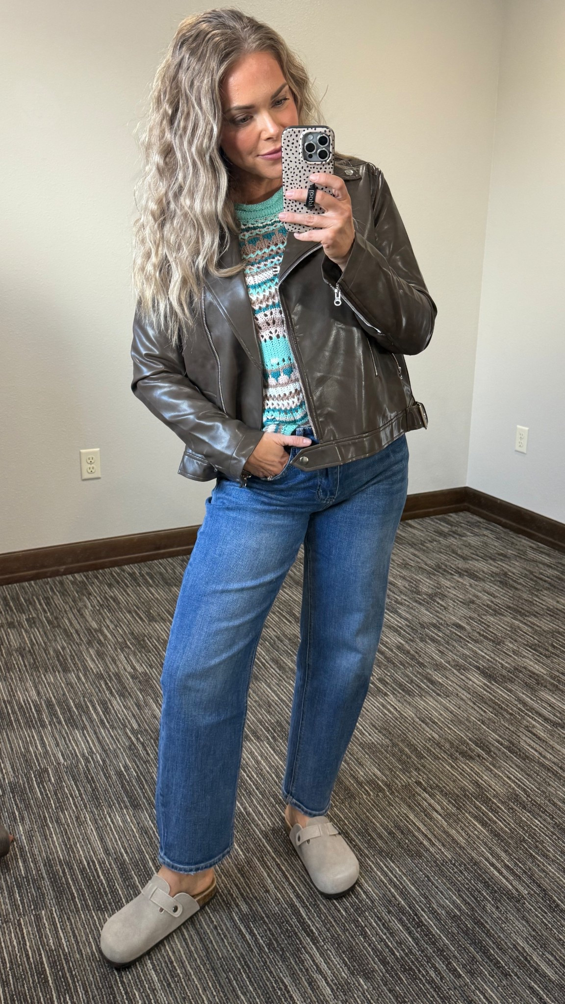 Medium in both— on sale!

#LTKSeasonal #LTKFindsUnder50 #LTKSaleAlert