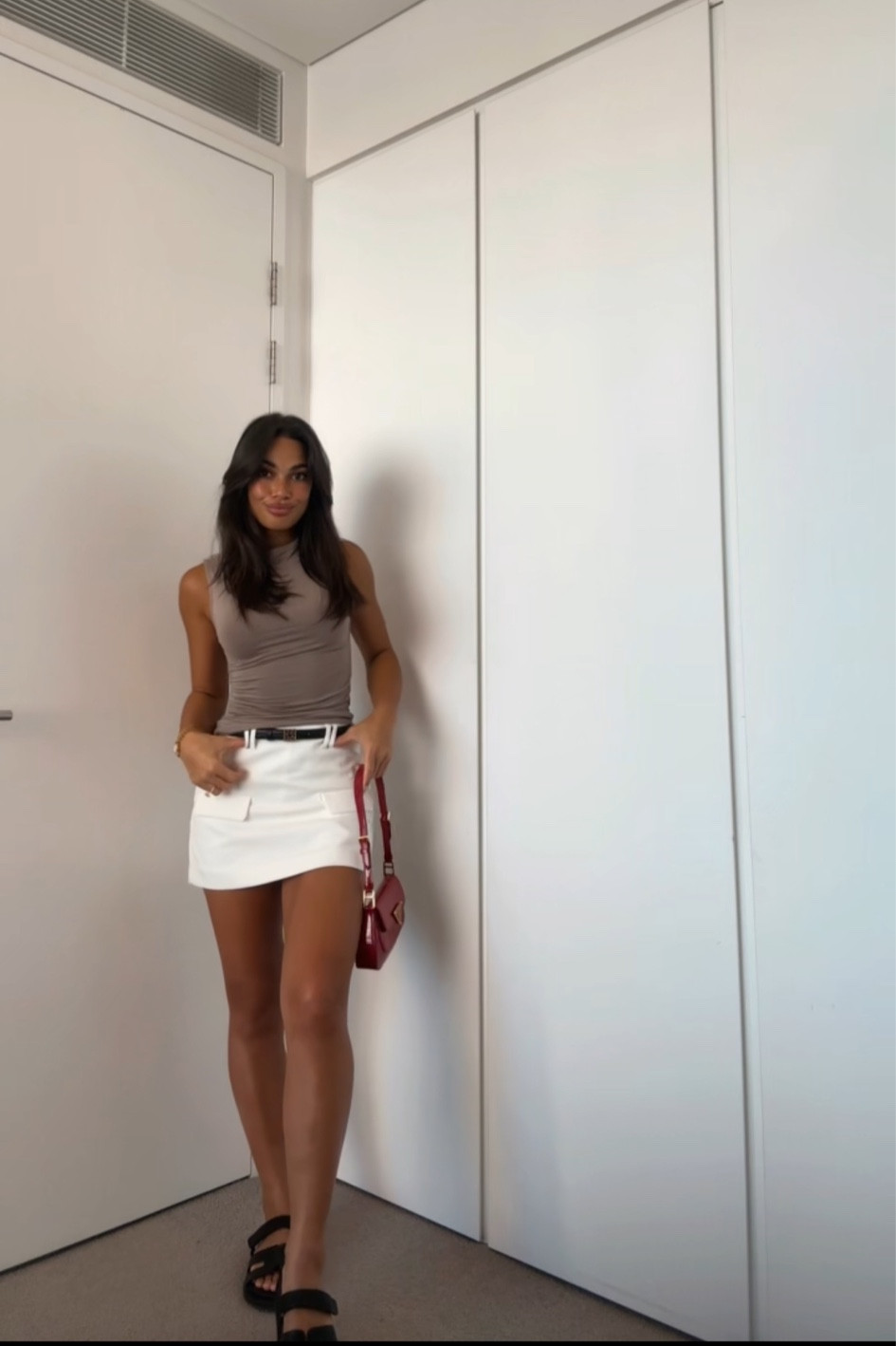 I’m wearing size 6 in the skirt and XS in the top 🤍