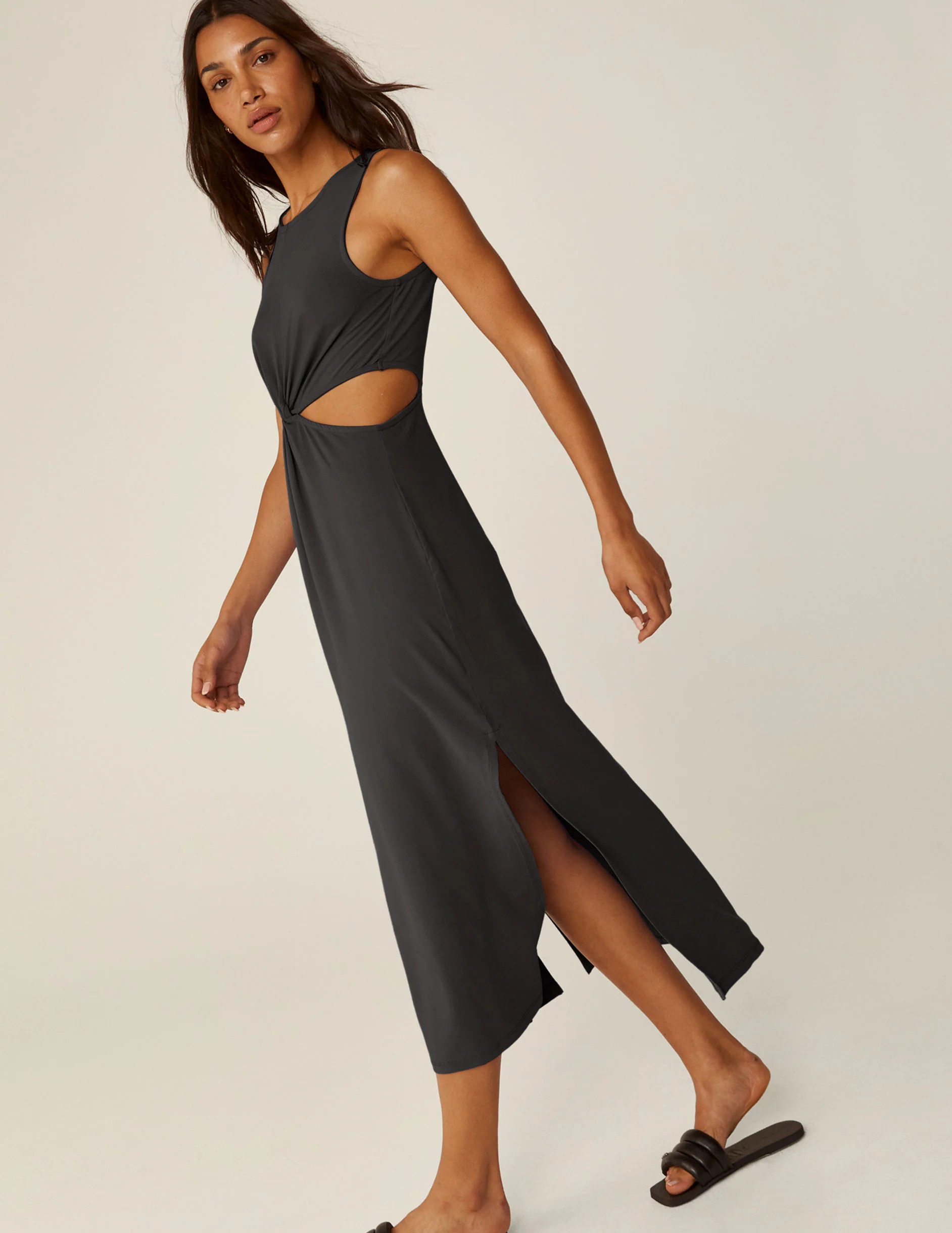 Around The World Front Twist Dress | Beyond Yoga | Beyond Yoga