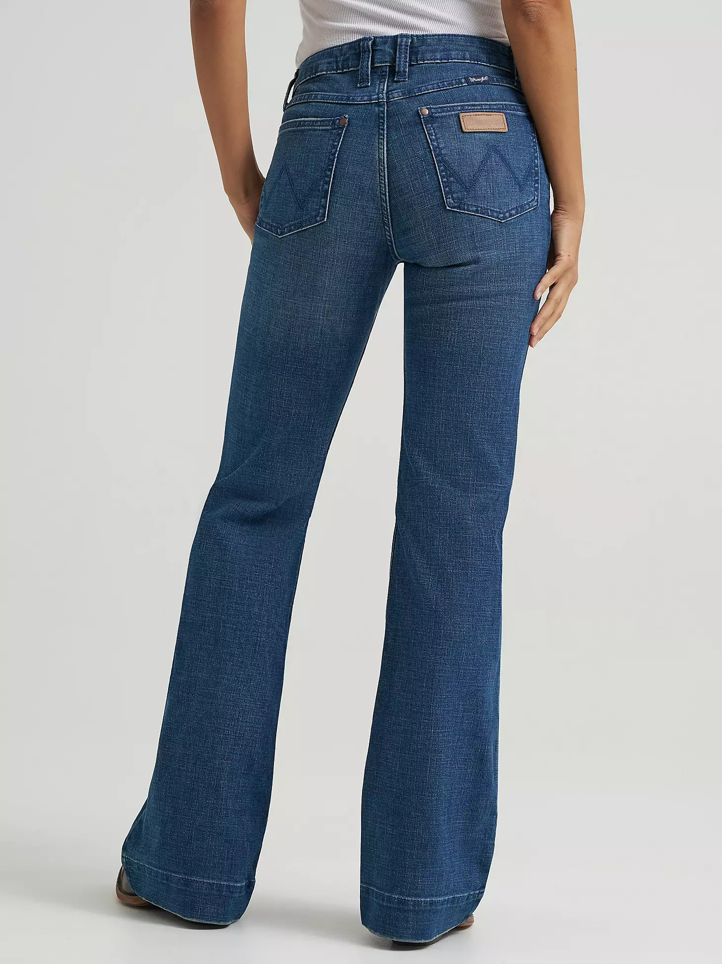 Women's Wrangler Retro® Mae Wide Leg Trouser Jean | Wrangler