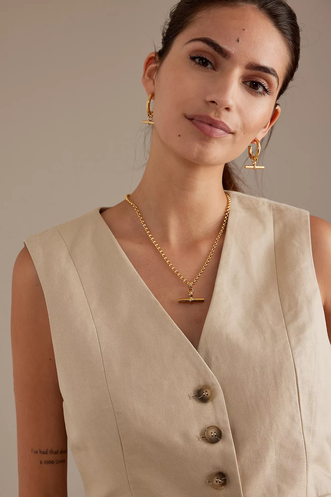 Tilly Sveaas Gold-Plated Medium T-Bar Chain Necklace | Anthropologie (UK)