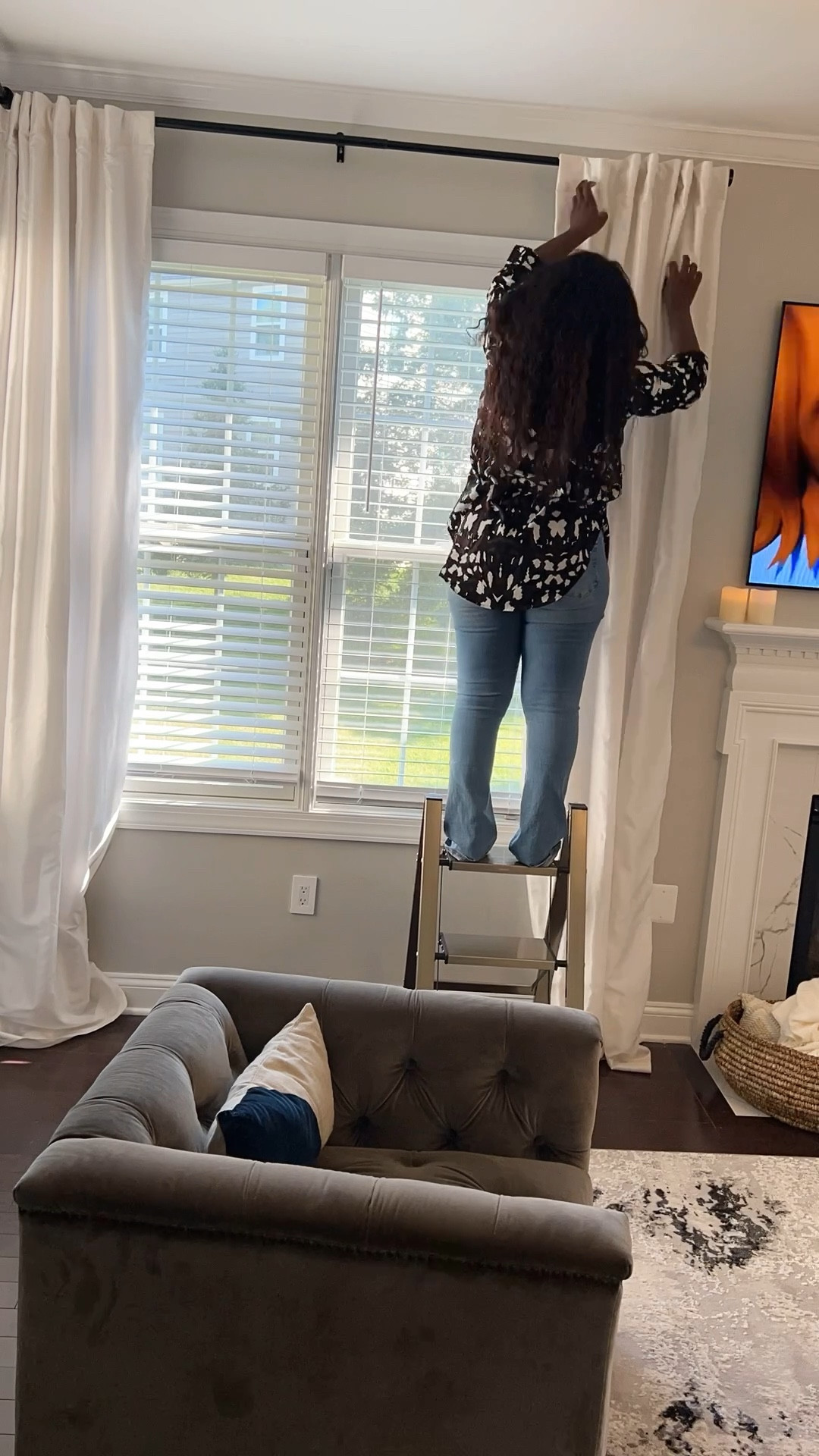 Linking my living room curtains below ⬇️ #livingroomdecor #curtains #homedecor 

#LTKFind #LTKSeasonal #LTKhome