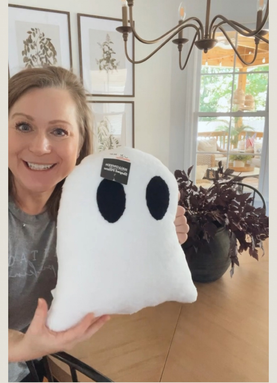 This is the cutest ghost pillow!!! And it’s less than $7! Run!! This will sell out fast! 

I also linked up some other great Halloween finds! 

#LTKFindsUnder50 #LTKSeasonal #LTKHome