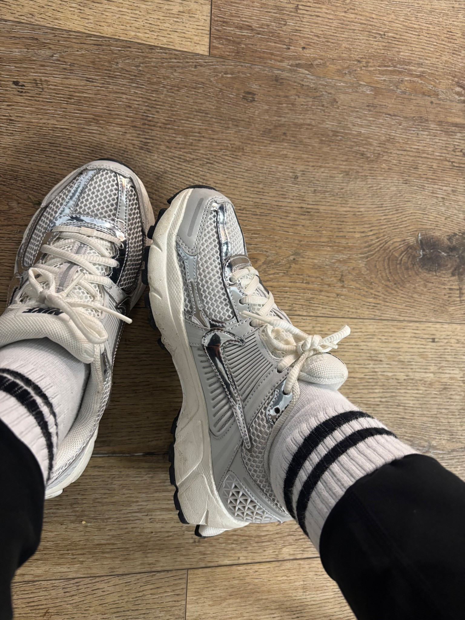 I bought the “big kids” in size 5.5 (I’m an adult size 7) but I also linked the adult version too! 