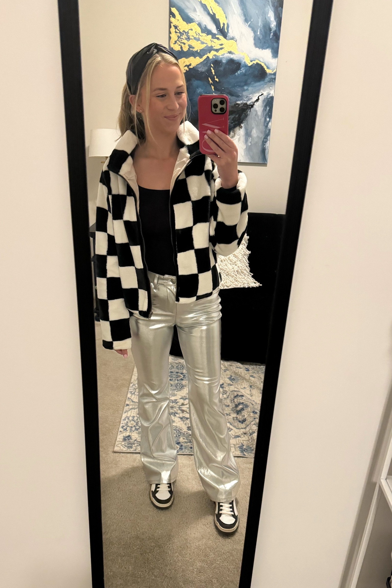 New favorite pants 🤩 


Metallic pants | work wear | teacher outfit | spring transition 

#LTKworkwear #LTKSeasonal #LTKstyletip