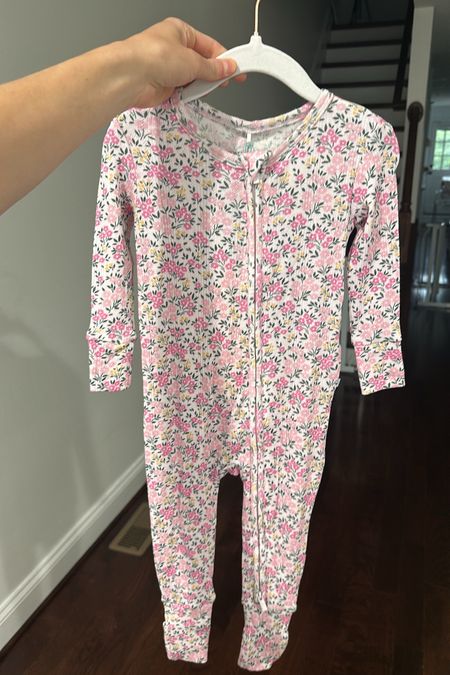 Floral baby girl pjs size 12-18m