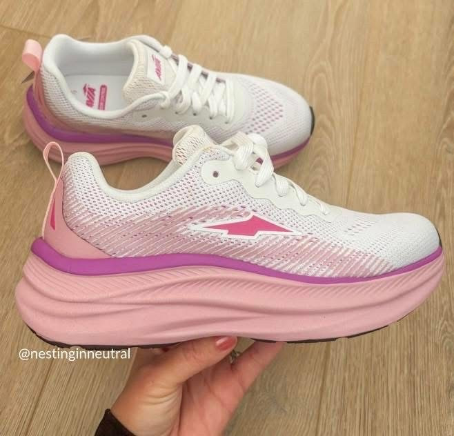 Only $25!! 👀 I bet you thought Hoka… but nope!!! 🤭These look SO similar and the 
pr!ce actually unreal. Those colors too, I’m SMITTEN! 💗

#LTKfitnessgoals #LTKActive #LTKU