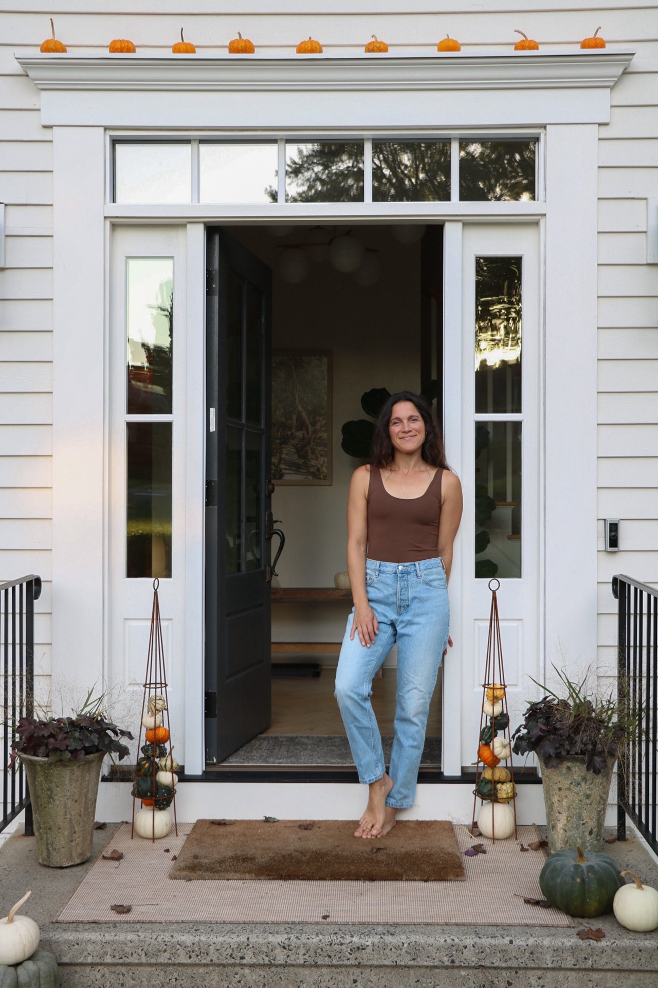 Fall front doorstep 🍂

#LTKHome #LTKPetite #LTKSeasonal