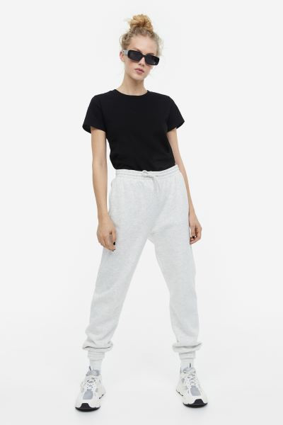 Figurbetontes T-Shirt | H&M (DE, AT, CH, NL, FI)