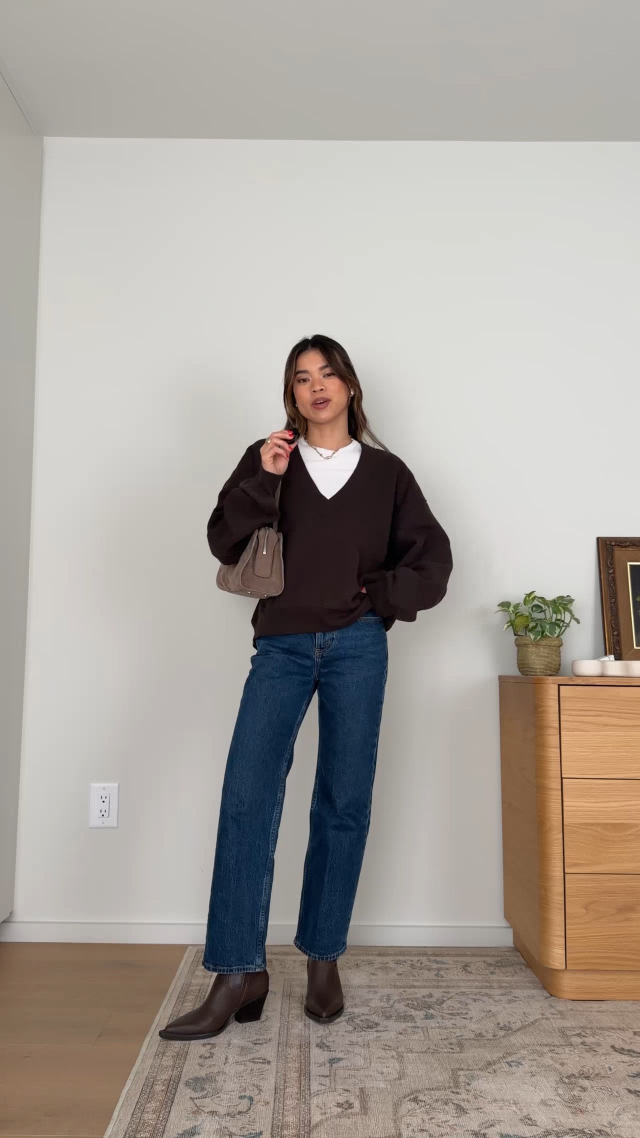 The coziest V neck sweatshirt from @Aritzia!

Sizing info:
-Abercrombie High Rise 90s Relaxed Jeans (Size 23 Extra short in Dark Wash)
-Aritzia HomeStretch Rib Tune T-Shirt (Size XS in white)
-Arizia Cozy Sweatfleece Mega V-Neck Sweatshirt (Size XS in Cacao Nib Brown)

Aritzia Fall New Arrivals, Aritzia Sweaters, Aritzia best sellers, best pieces from Aritzia for petite, what pants from Aritzia will fit if youre petite, Petite style guide, how to dress if you’re petite, Petite style, petite fashion, mom outfit, mom style, petite pants, petite outfit ideas, petite outfits, best pants for petite, petite denim, Fall style, Fall outfits, vacation outfits, denim for petite,

#LTKootd #LTKSeasonal #LTKPetite
