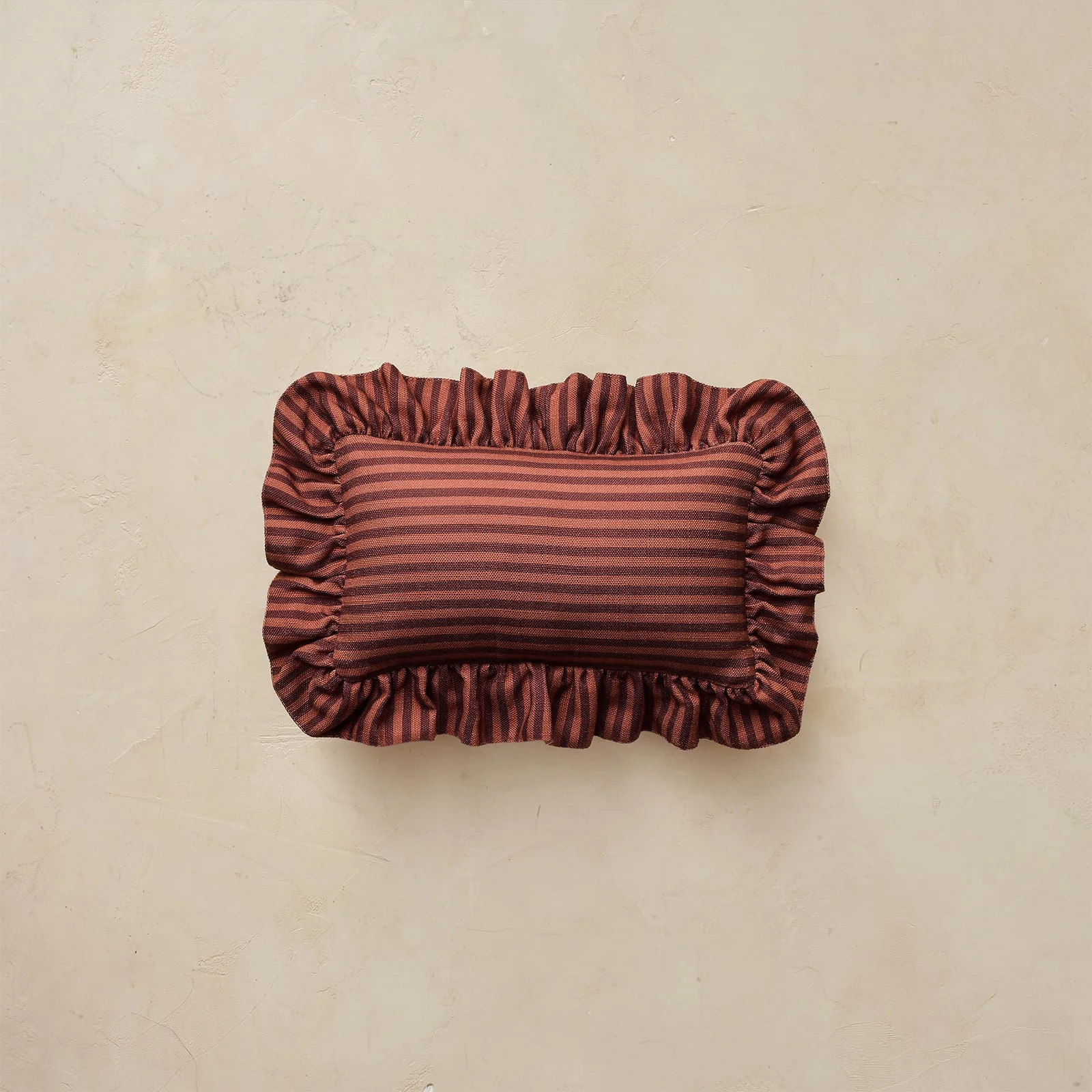 Medium Ruffle Pillow | Finley | House of Noa