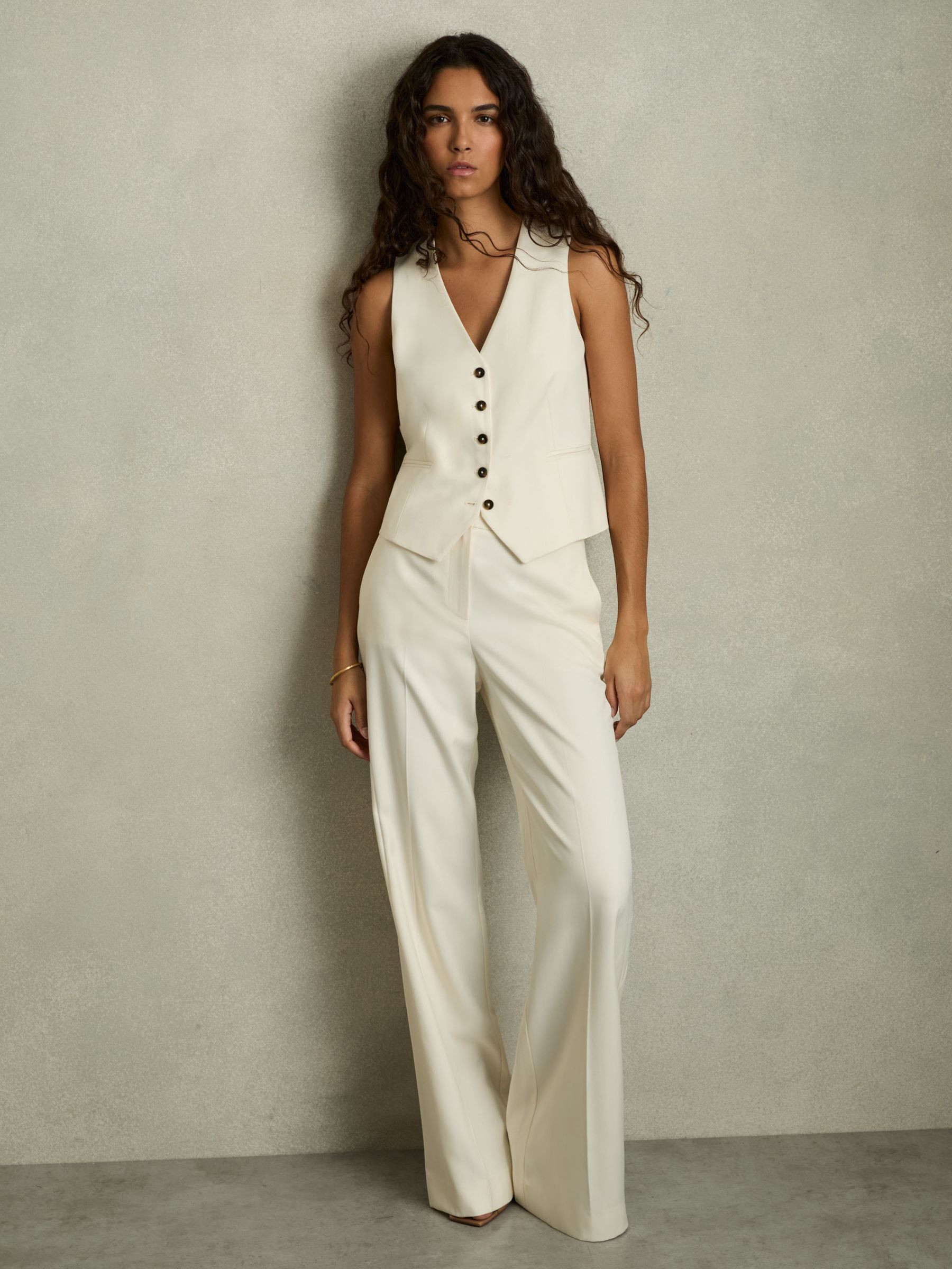Reiss Wide-Leg Tailored Trousers in Cream - REISS | Reiss UK