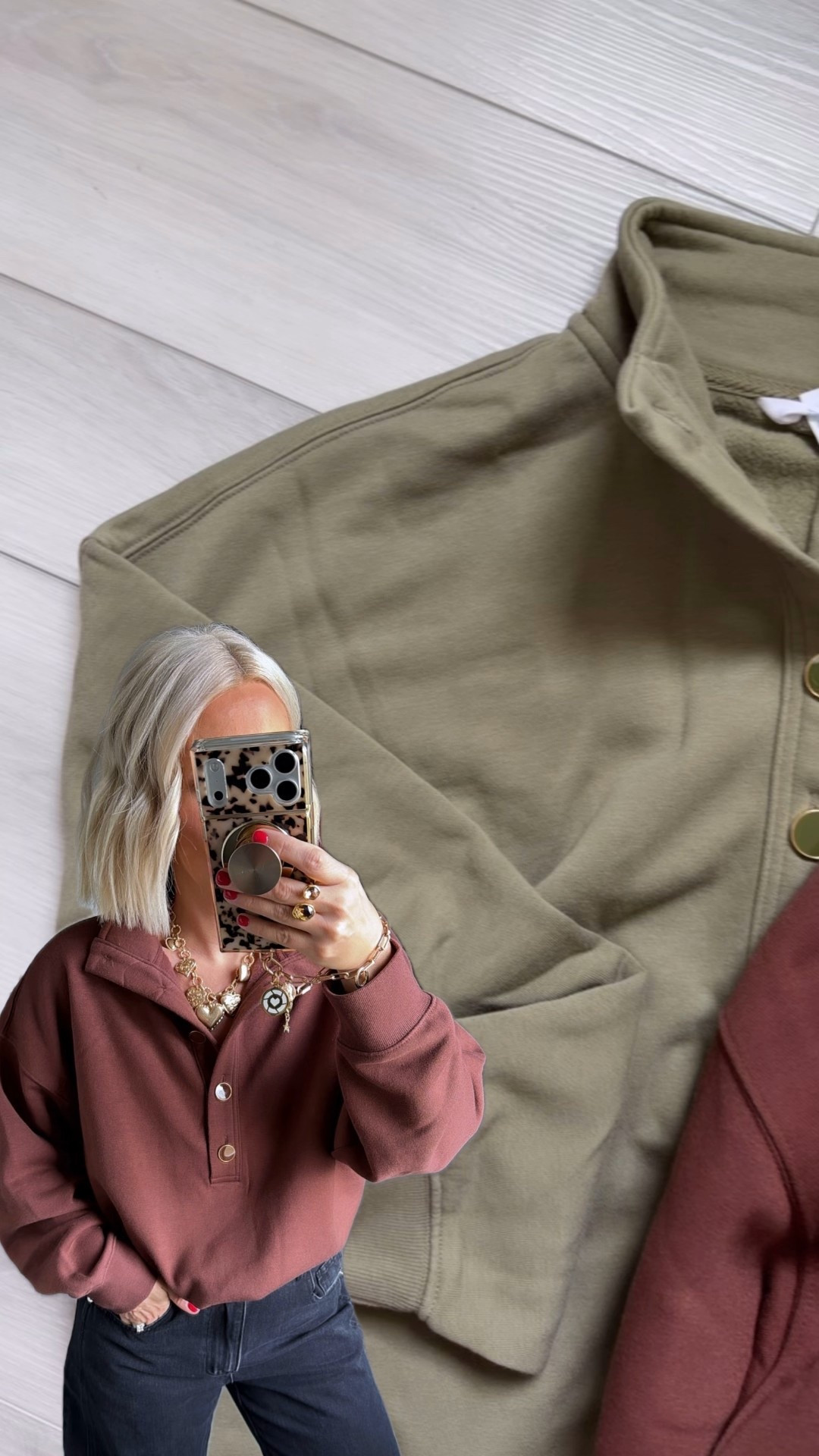 Love these new tops with the prettiest buttons!!! I’m wearing size medium!!!

#LTKFindsUnder100 #LTKSeasonal #LTKFindsUnder50