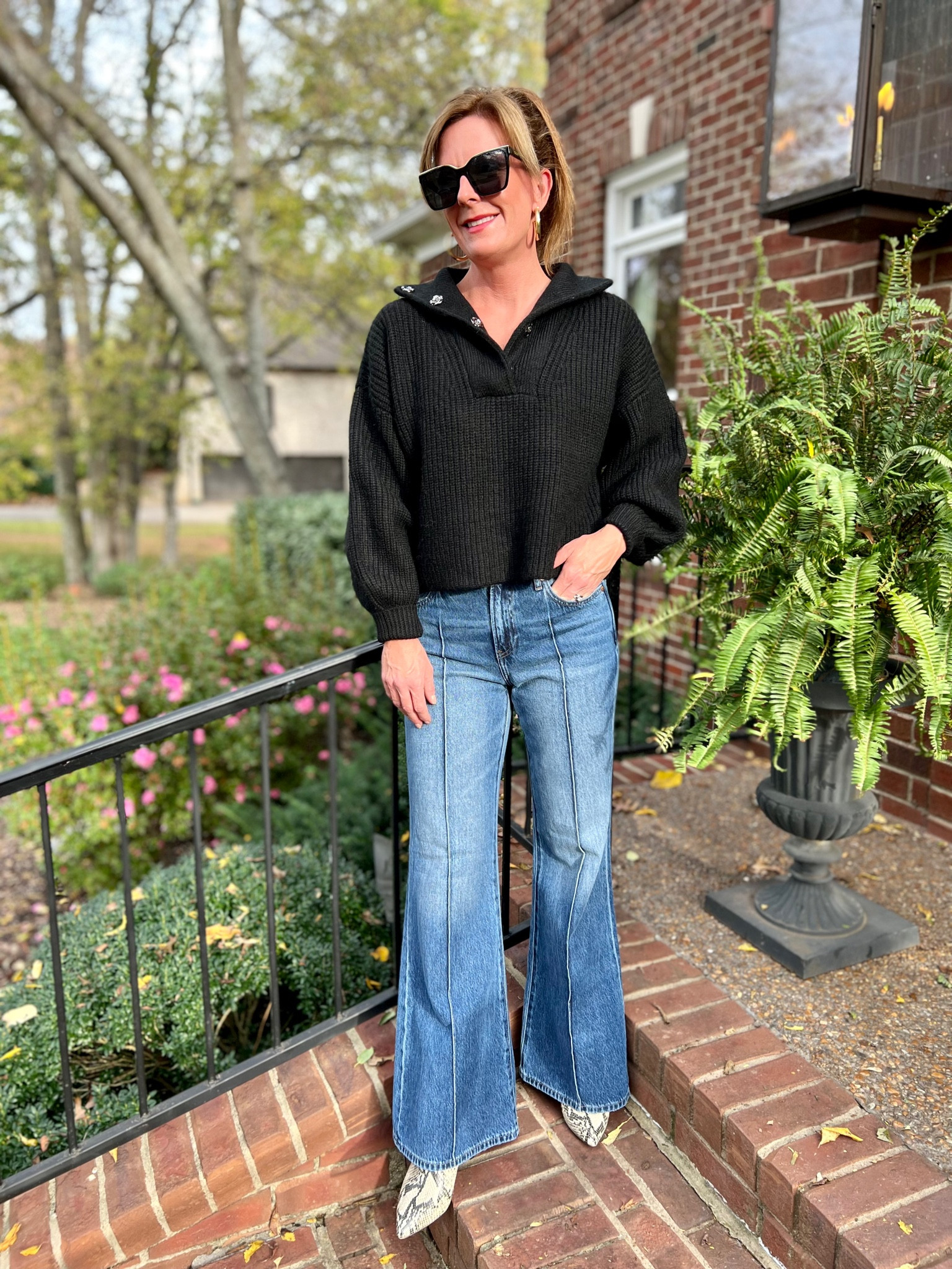 Yes, you can wear flare jeans if you are petite!  The key is to purchase petite or short jeans…. And hem additionally if necessary!

#LTKSeasonal #LTKunder100 #LTKstyletip