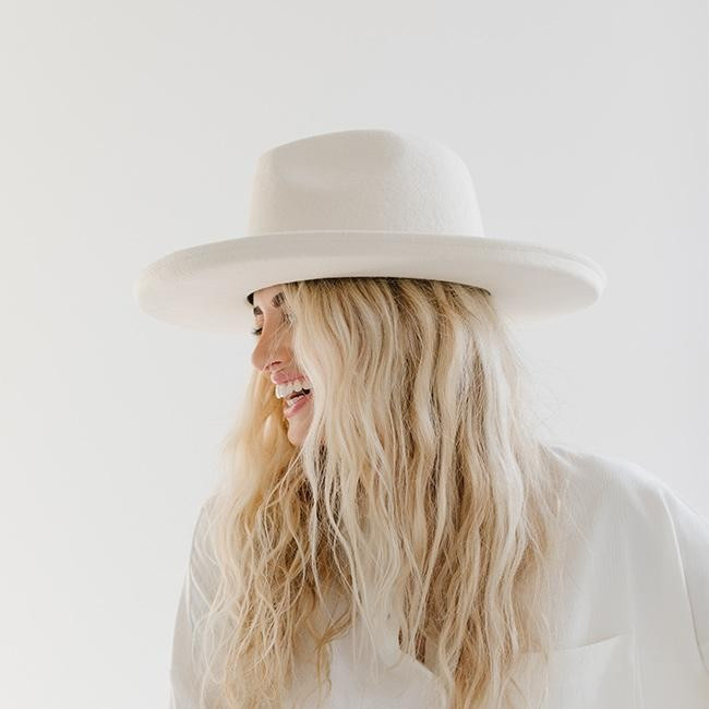 Maude Pencil Brim - Off White | Gigi Pip