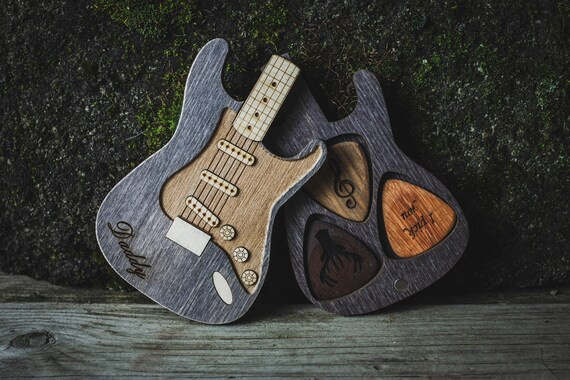 Personalized guitar pick with case, Wooden guitar pick, Personalized pick, Gift for Him, Guitar p... | Etsy (US)
