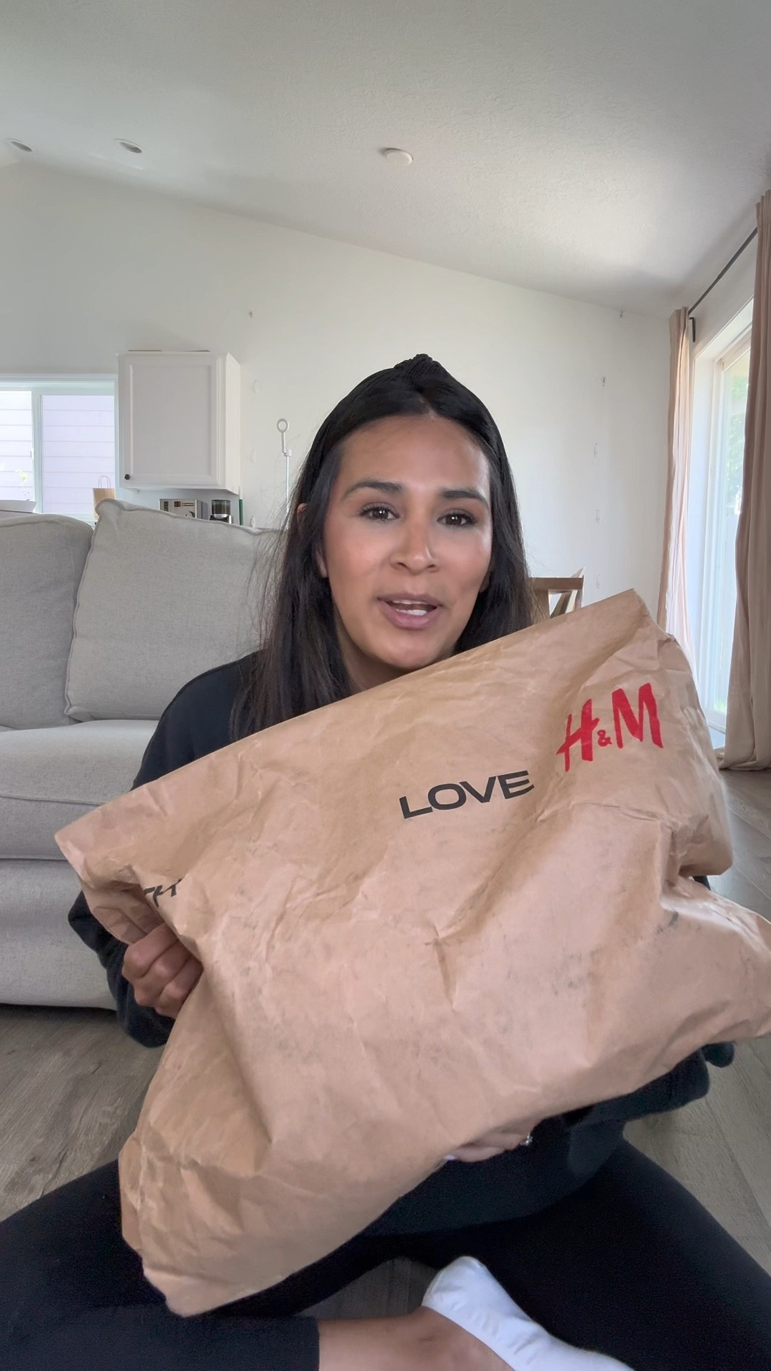 @hm haul!! Let’s get to it!  	•#everydaystyle
	•	#outfitideas
	•	#ltkfashion
	•	#ootdinspo
	•	#realoutfitrealmom
	•	#momstyle
	•	#easystyle
	•	#simpleoutfits
	•	#capsulecloset


#LTKStyleTip #LTKSwim #LTKSaleAlert