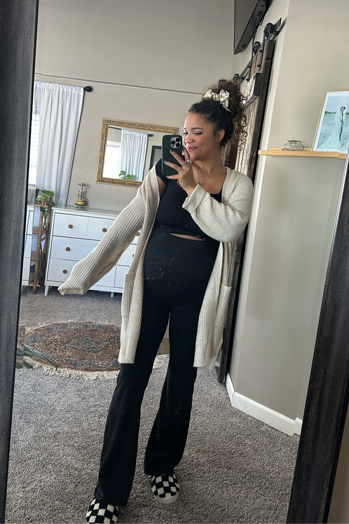 comfy sahm ootd 🤎🌸✨ the leggings are maternity & I just bought my normal, pre pregnancy size & the belly stretch is perfect!!

#LTKSeasonal #LTKBump #LTKFindsUnder50