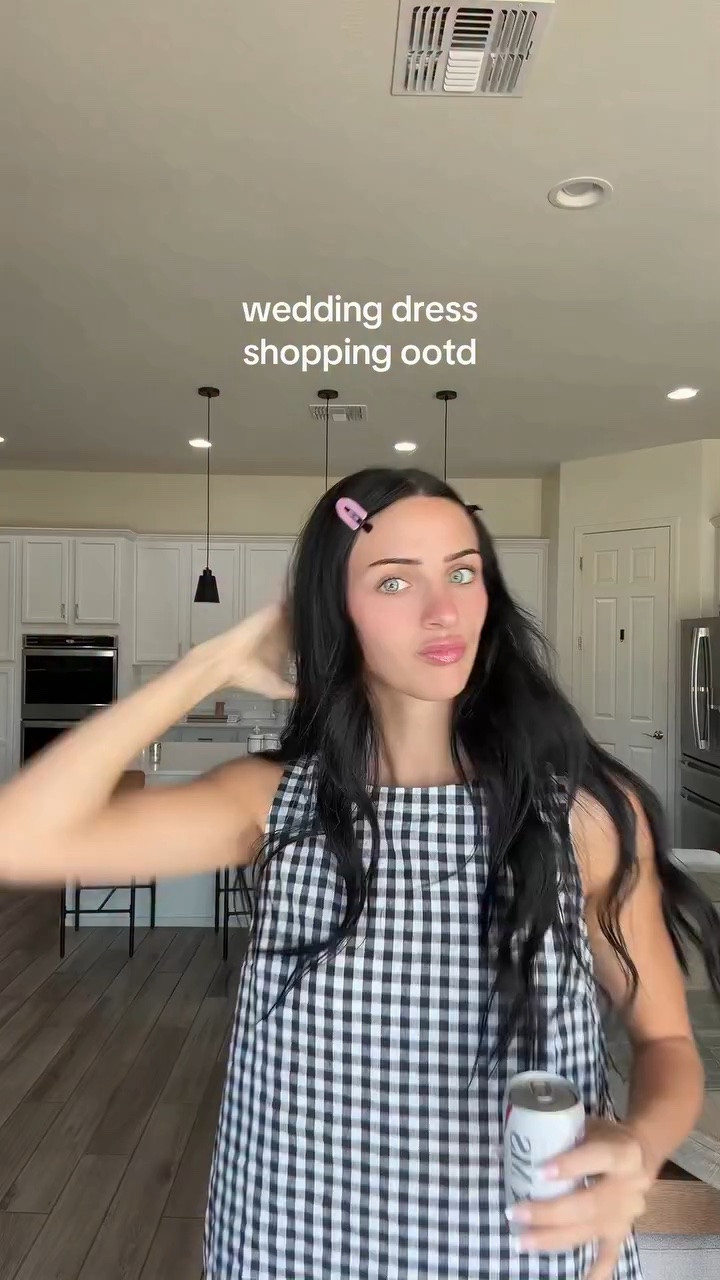 comment LINK and I’ll send ya the dress :)