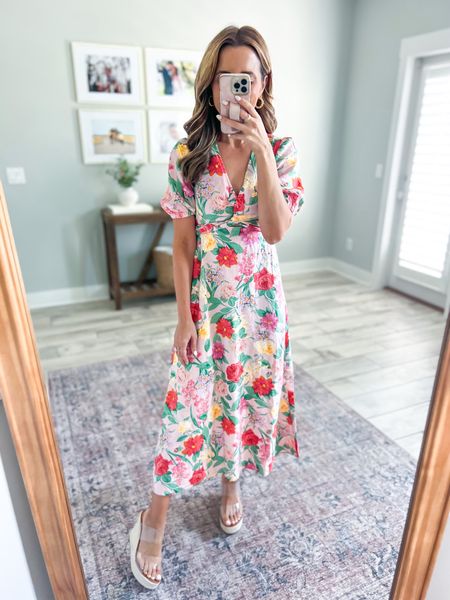 Vacation outfit. Spring outfit. Spring dress. Floral maxi dress (XSP). Resort wear. Old Navy vacation dress. Easter dress. Wedding guest dress. Cruise outfit. Honeymoon outfit. Bachelorette party. Amazon clear wedges. 

*Petite sizing is limited but I think I could make regular sizing work in this particular style. 

#LTKshoecrush #LTKwedding #LTKtravel