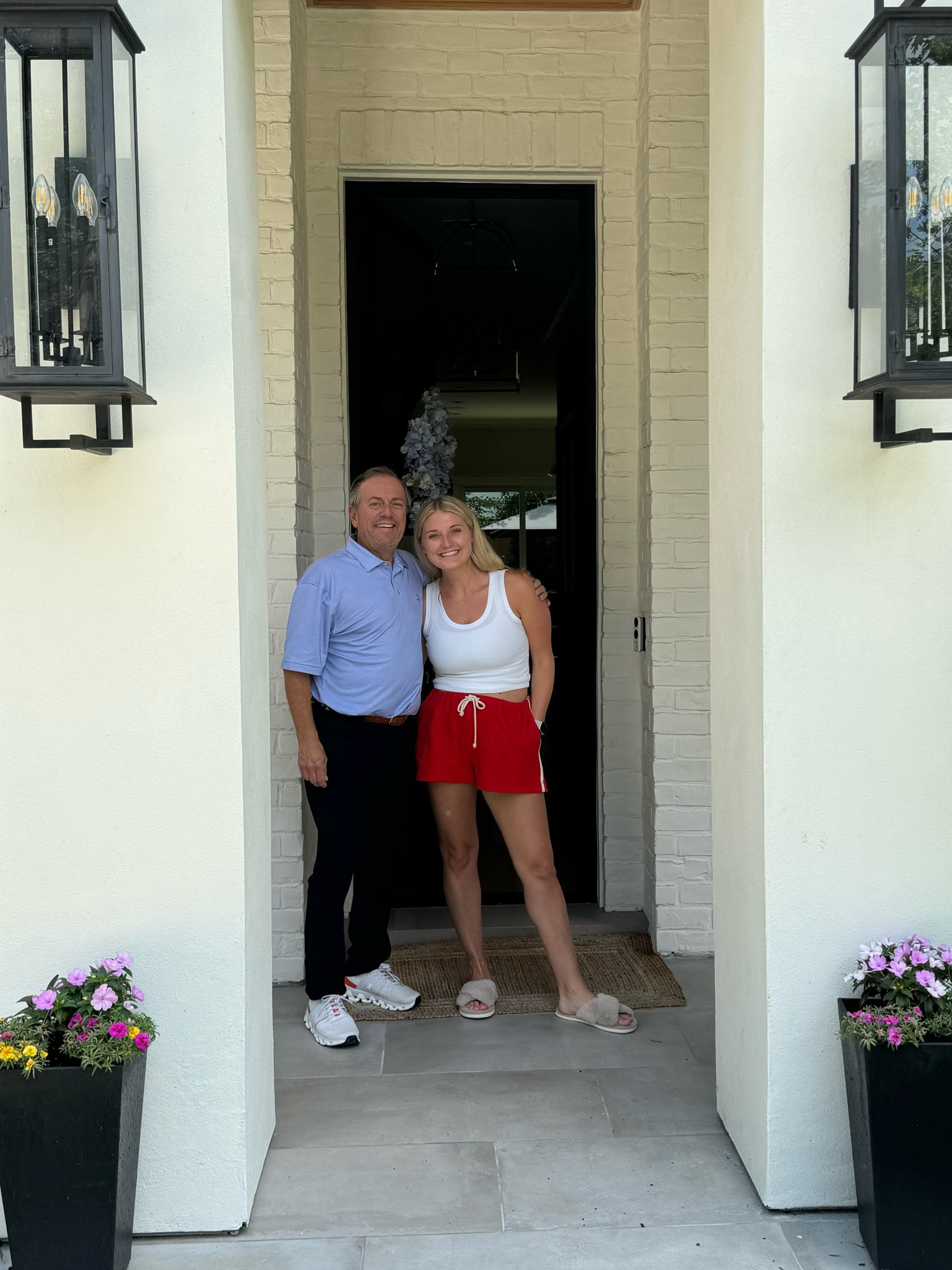 Always fun when the in-laws are in town! Love this cute, casual, & comfy outfit I am wearing ♥️🤍

#LTKStyleTip #LTKFindsUnder50 #LTKMens