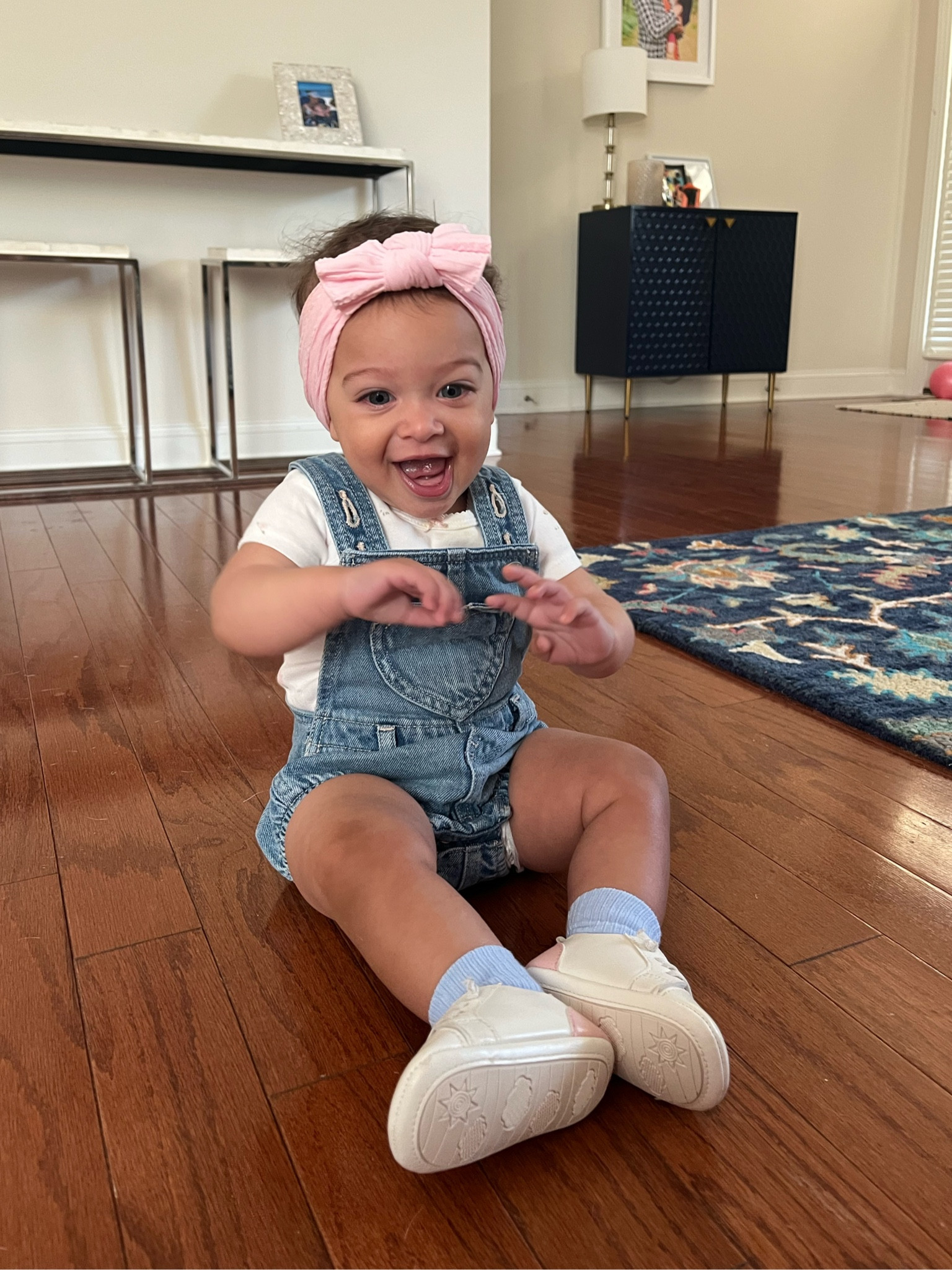 PURE JOY! Winnie’s overalls are 🤩
