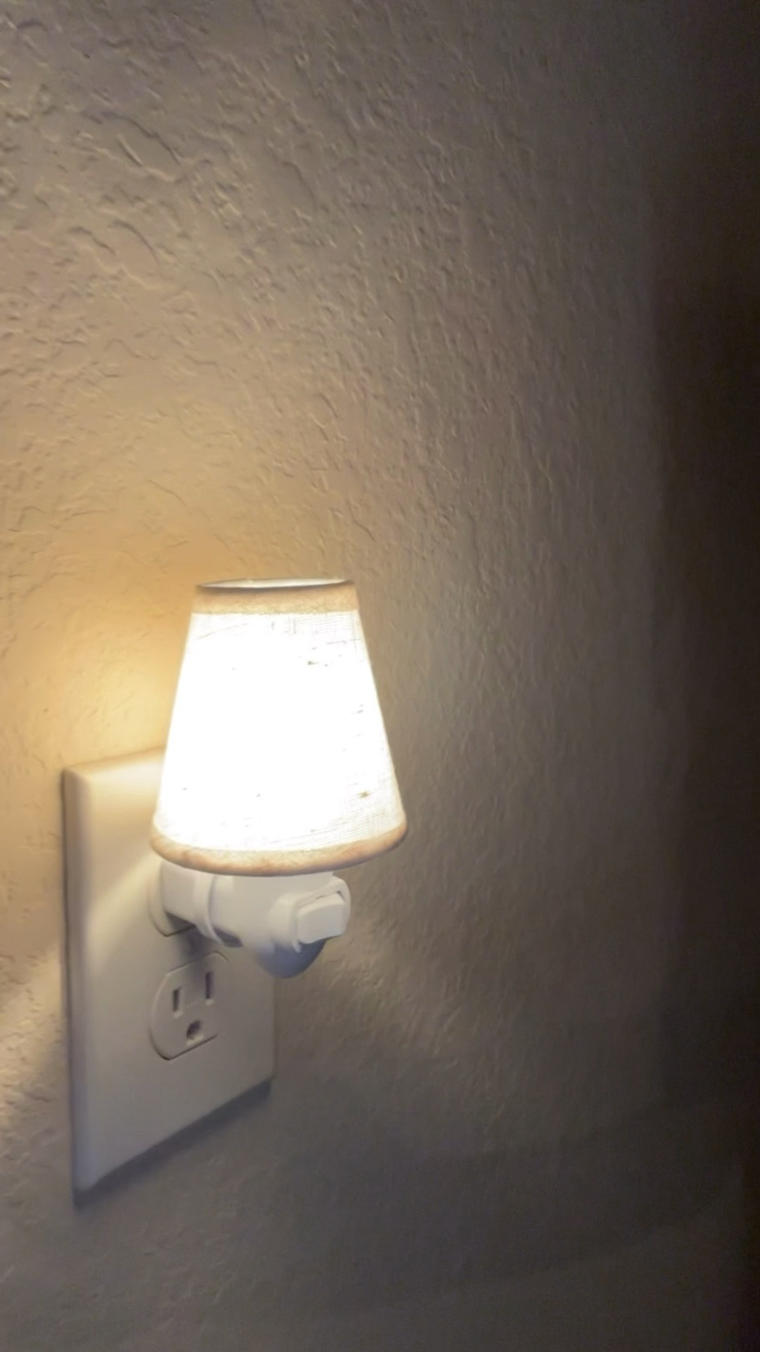 Cute night lights! 💡

#LTKValentine #LTKmomlife #LTKdayinmylife