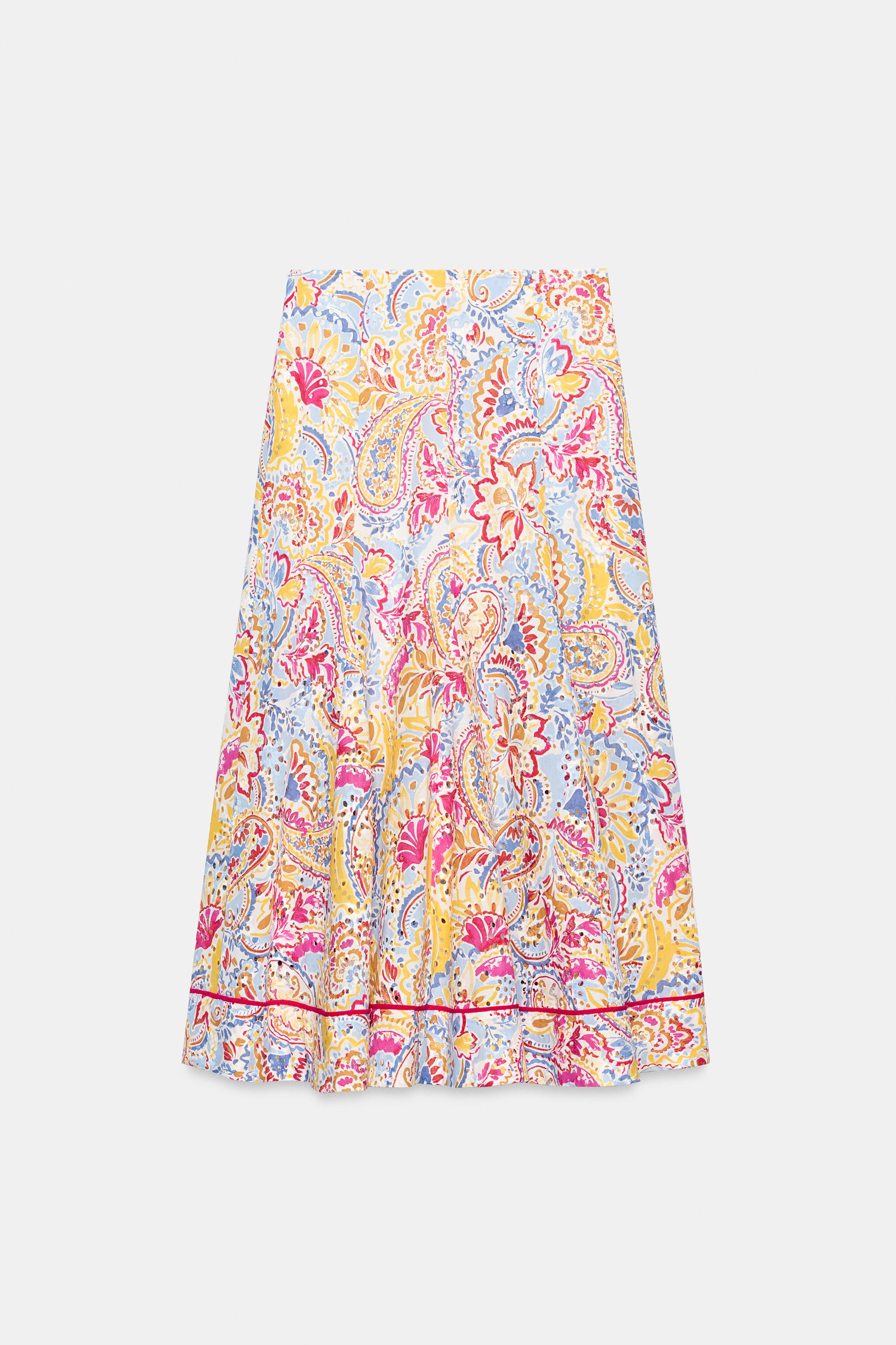 Midi skirt with embroidered eyelet detail and short interior lining. Side hidden in-seam zip clos... | Zara US