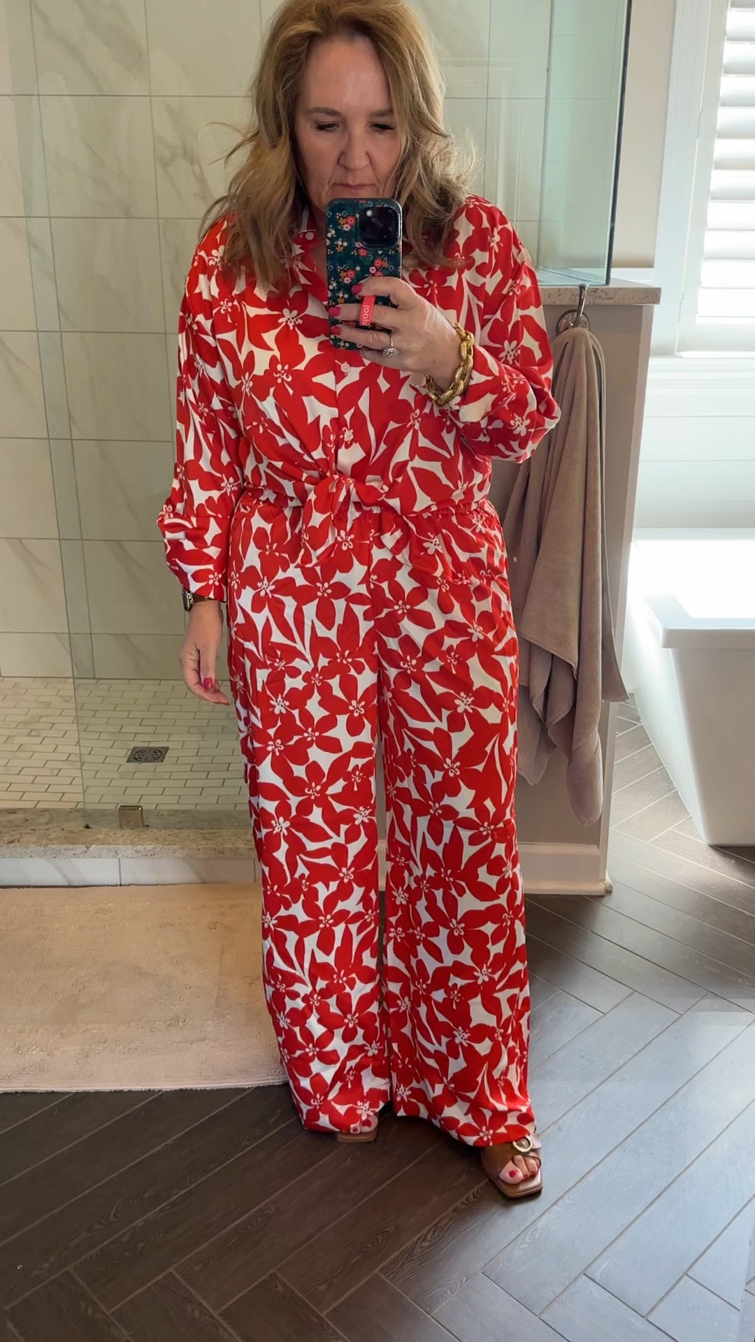 Size large in top and bottom. They’ll be so cute as separates too!!!

Loft spring summer outfit 

#LTKfindsunder50 #LTKover40 #LTKmidsize