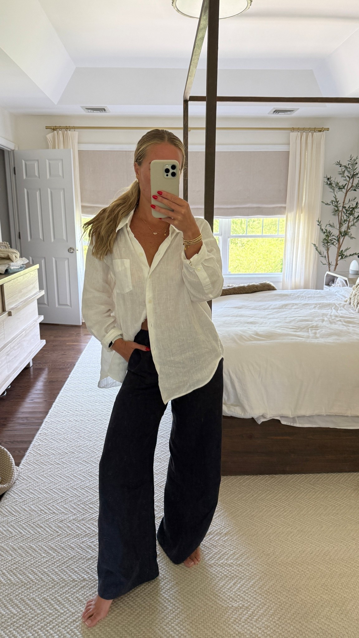 Daily uniform - oversized button down top with the Aritzia lodge pant 