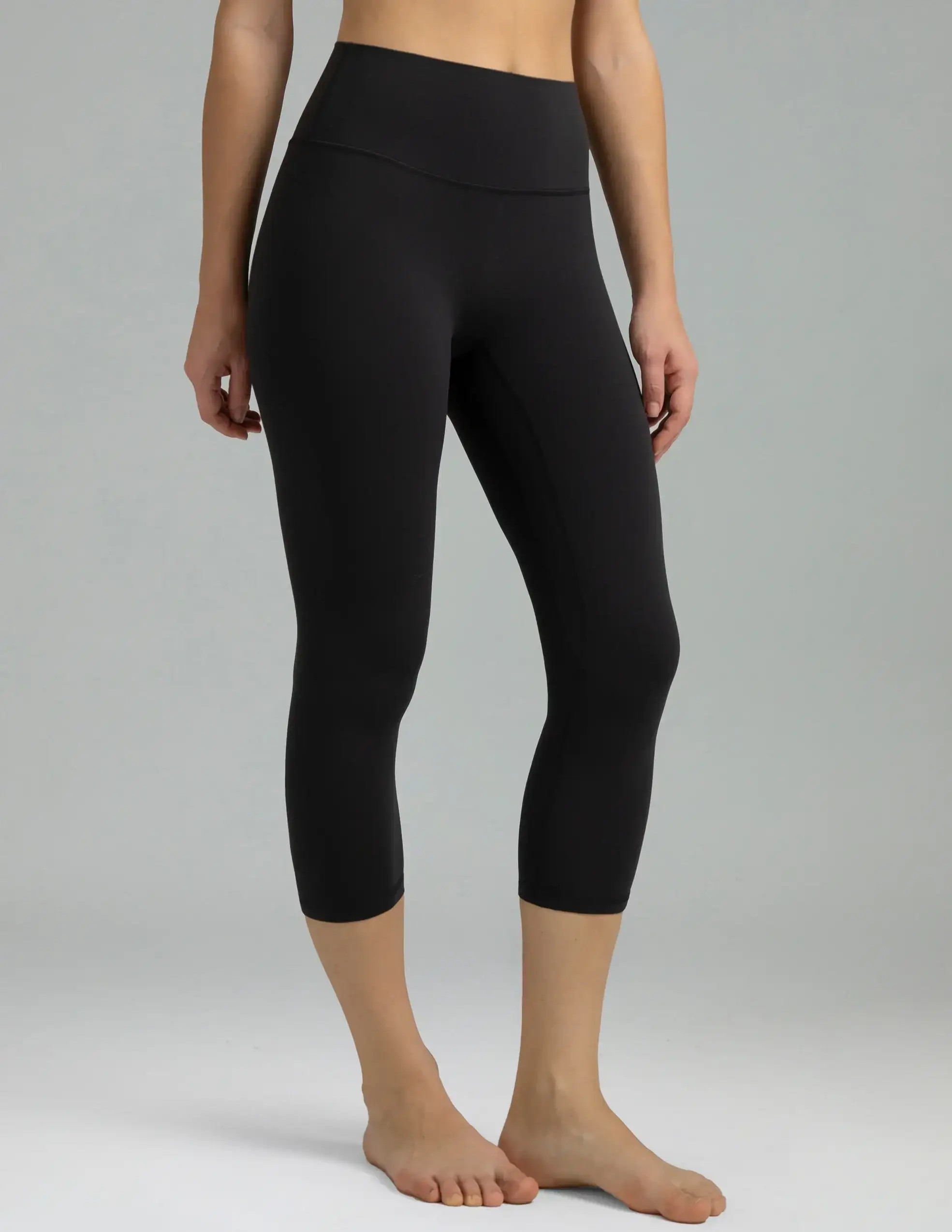 Dreamlux High Waisted No Front Seam 21" Workout Legging | Colorfulkoala Affiliate Program