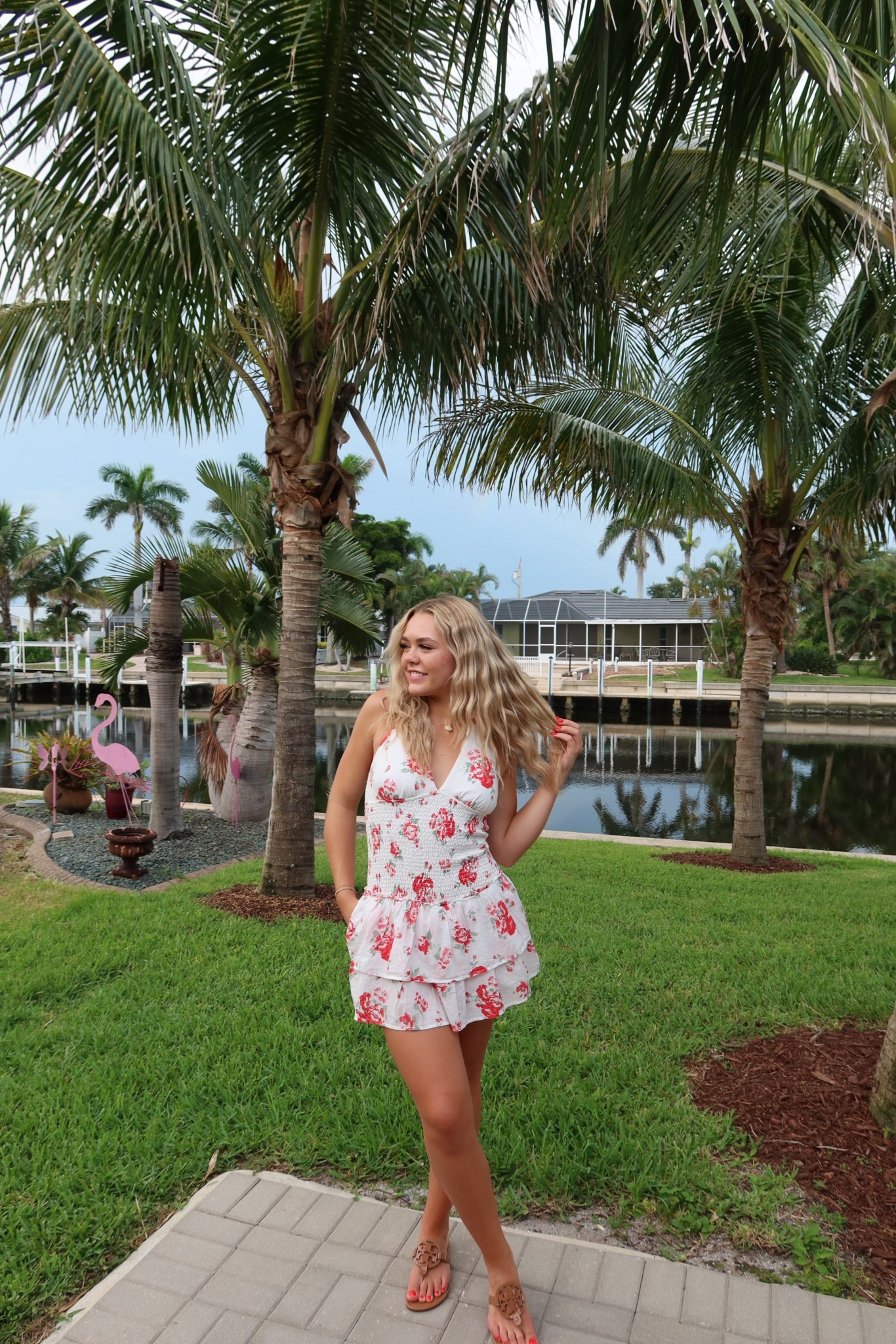 Mini dress perfect for vacation 🌴🌺

#LTKTravel #LTKSeasonal #LTKFindsUnder50