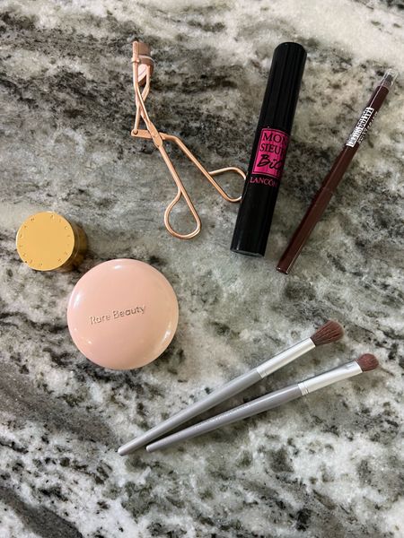 How to create ombré bronze eyeshadow makeup 

#LTKbeauty