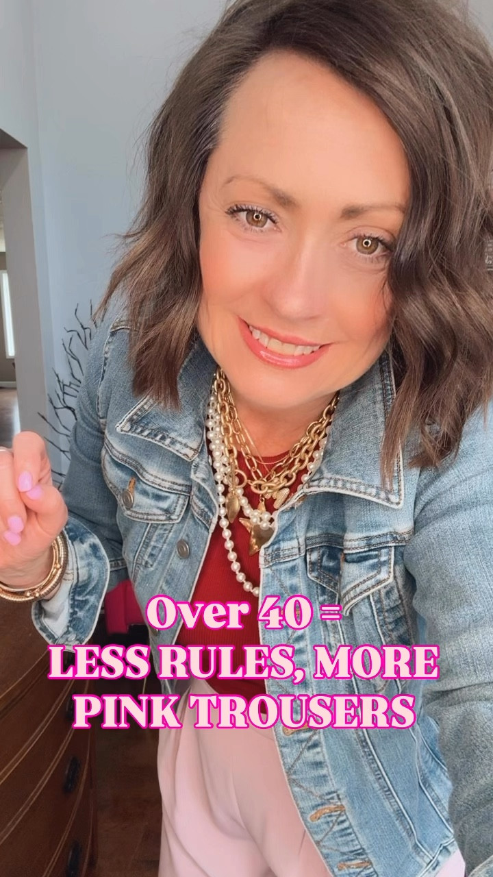 You had me at pink wide leg trousers!!!!

#LTKOver40 #LTKootd #LTKSaleAlert