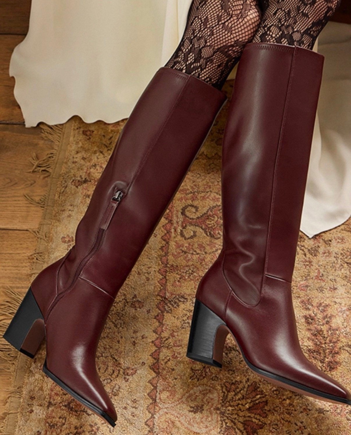 This color!
Burgundy boots
