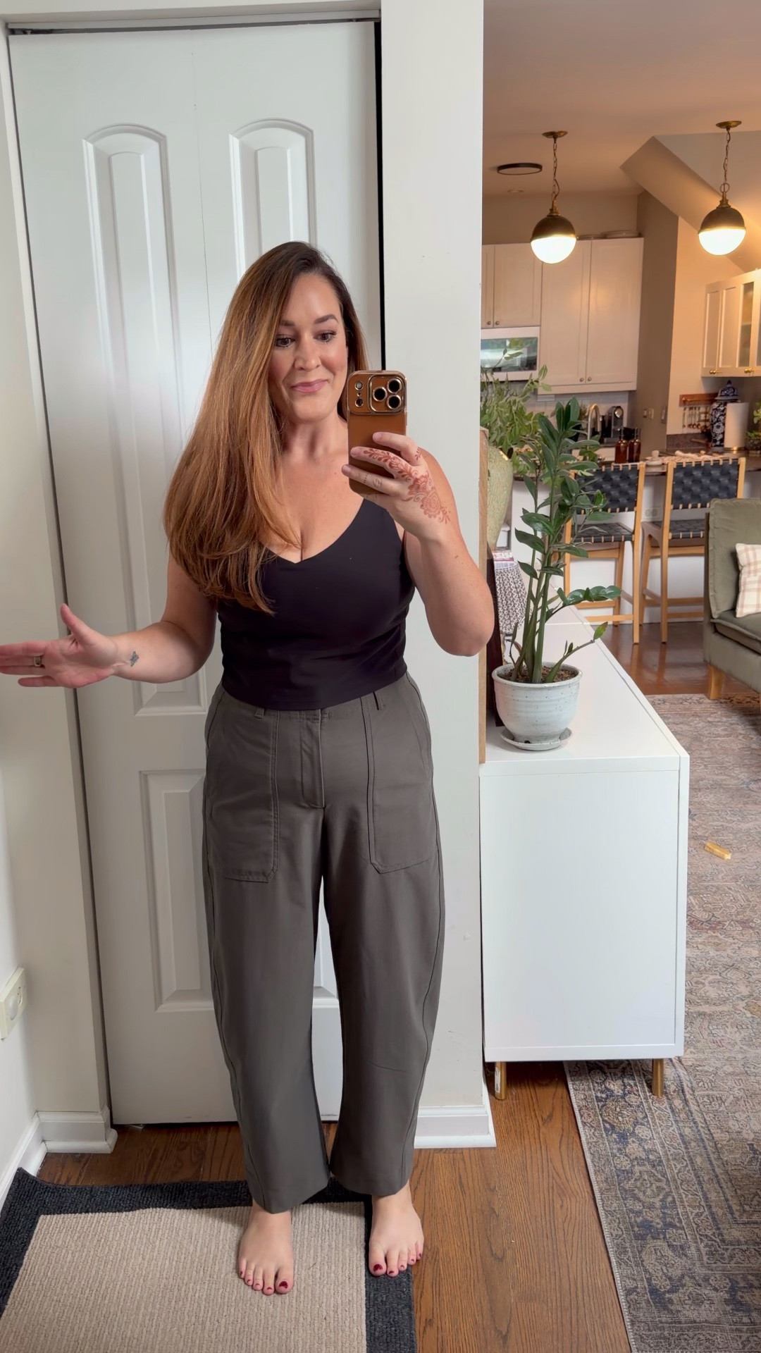 Finally found a pair of barrel leg jeans that I love on my midsize body!

Wearing a size 10
Built-in bra top- large

￼

#LTKTravel #LTKMidsize #LTKActive