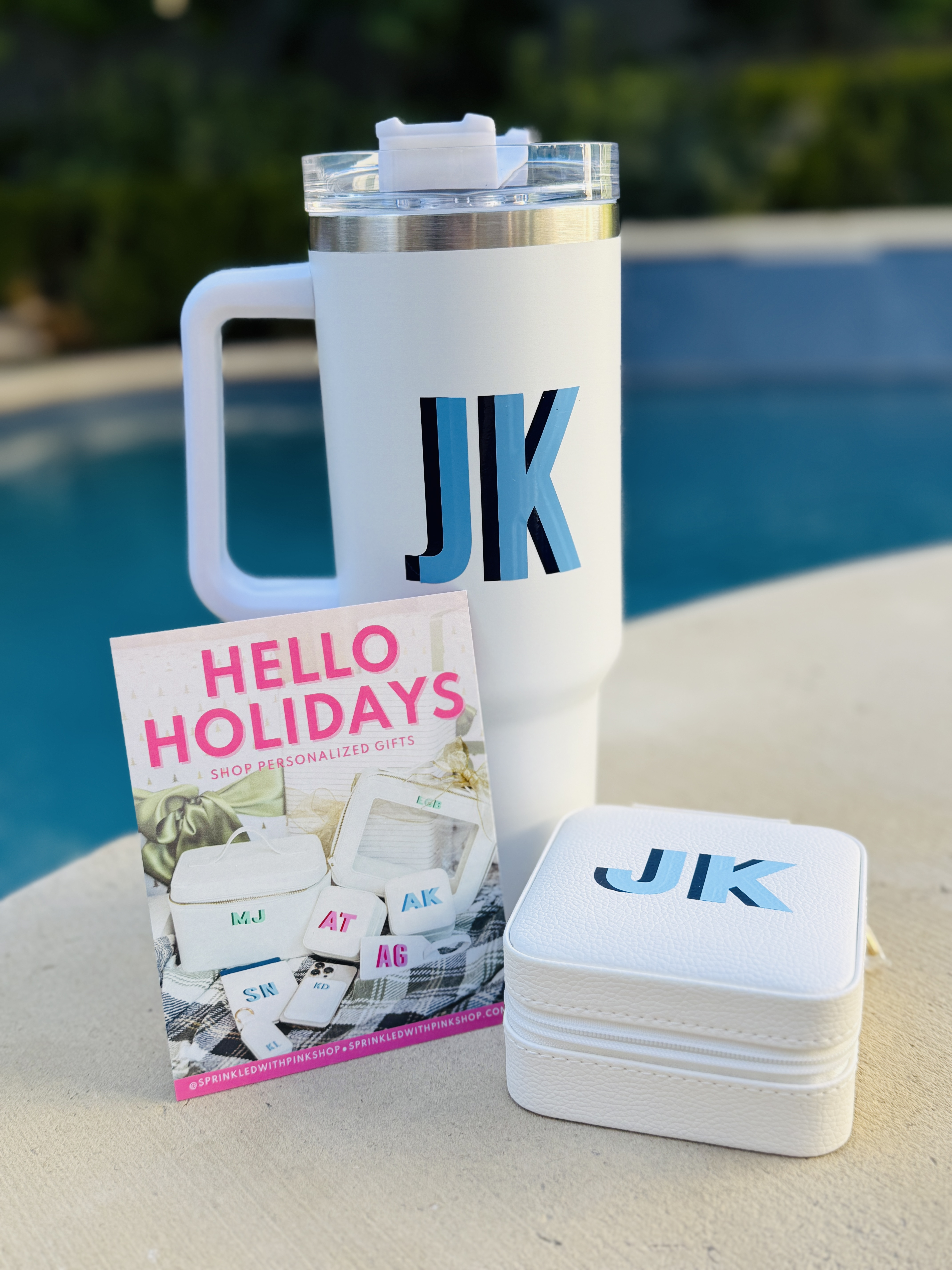 🔥 THE IT GIFT of the SEASON 🔥 
#ad Hurry and snag a custom gift with the ever popular shadow monogram for your loved ones this holiday @sprinkledwithpink 💗

#liketkit #sprinkledwithpink 

#shop #monogram #customgift


#LTKHoliday #LTKGiftGuide #LTKSeasonal