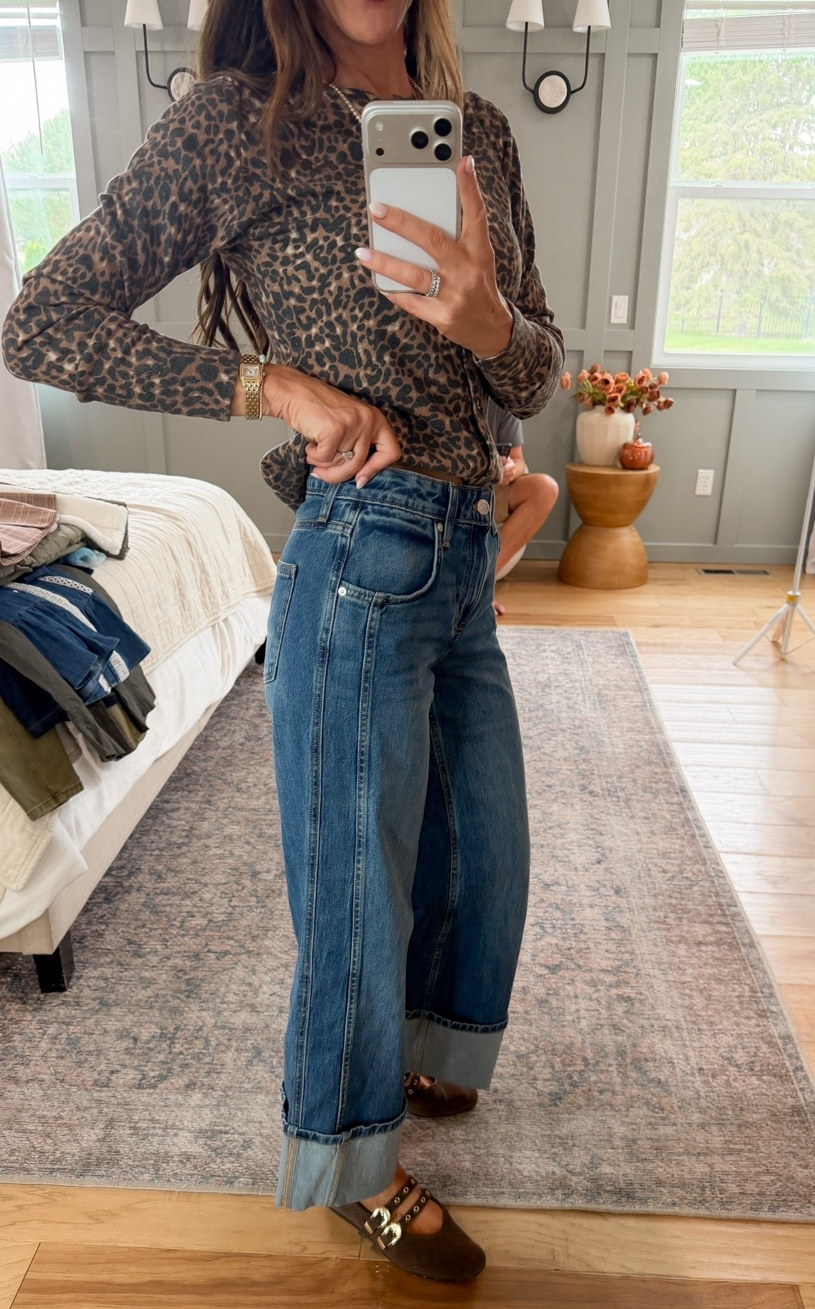The side detail on these palazzos is so good

#walmart #walmartstyle #walmartfinds #denim

#LTKootd #LTKmomlife #LTKdayinmylife