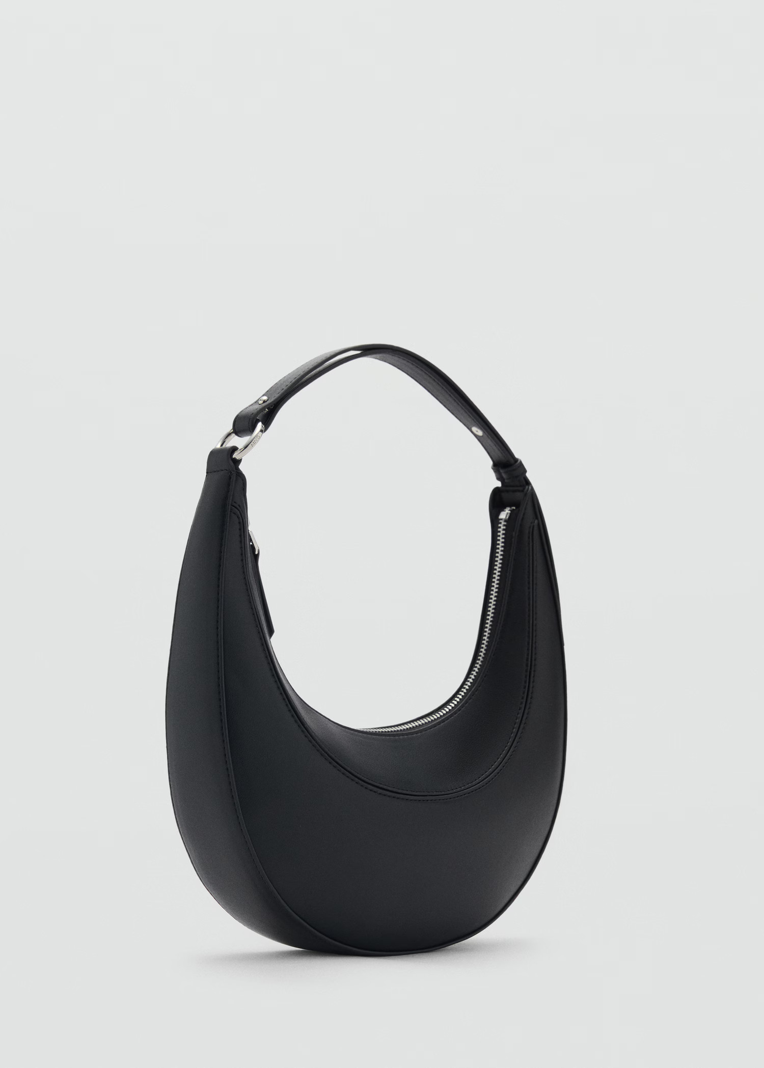 Oval shoulder bag - Women | MANGO USA | Mango (US/MX/AU)