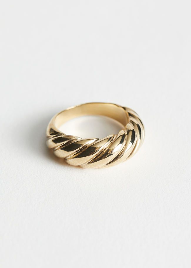 Twisted Sphere Ring | & Other Stories US